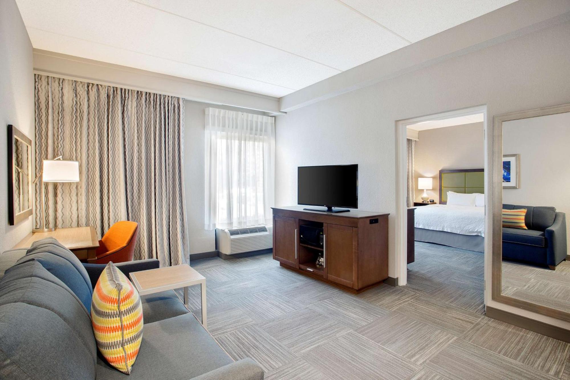 King Studio Suite - Non-Smoking