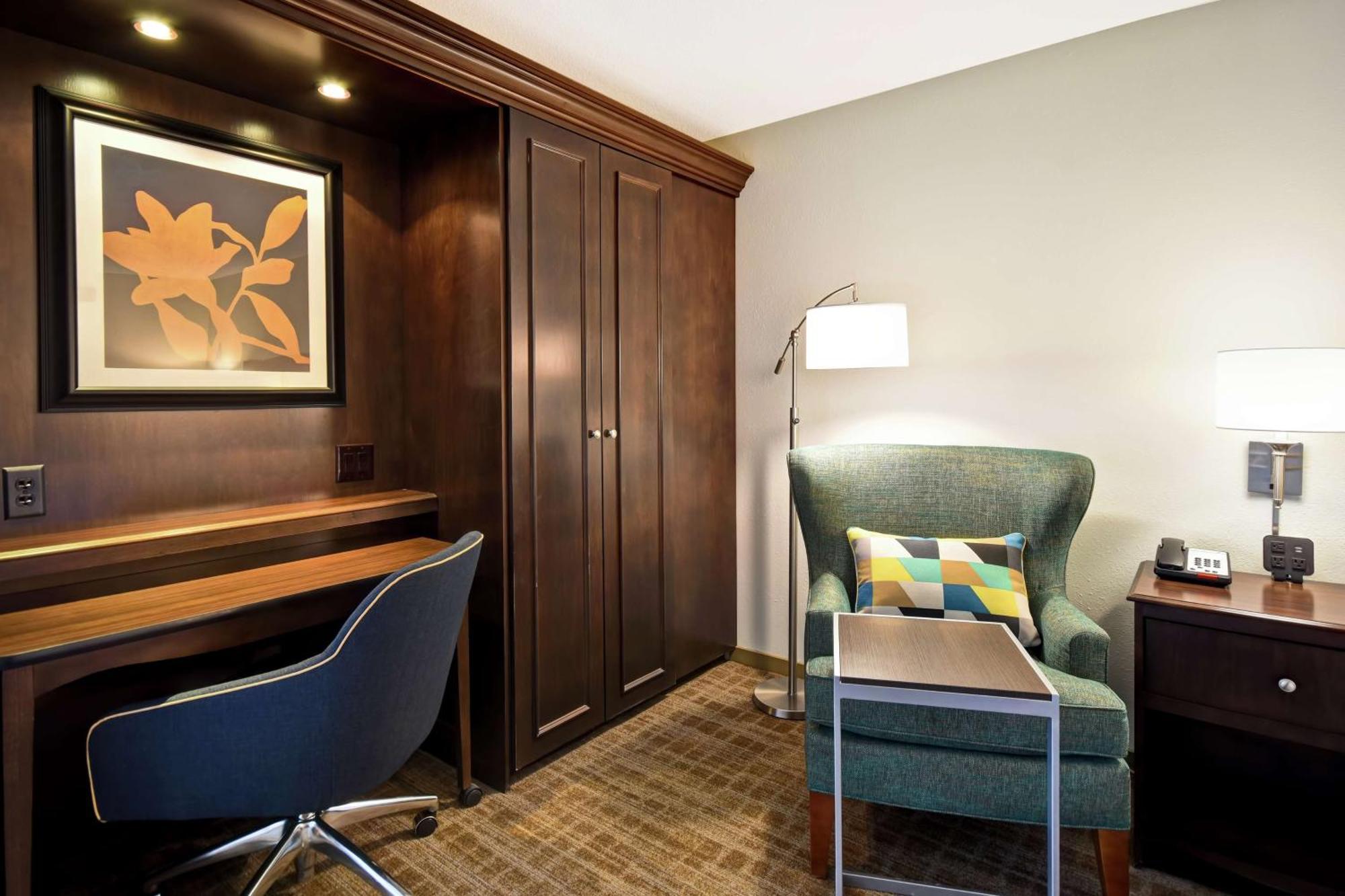 Double Room Tub Mobility Accessible or Non-Smoking