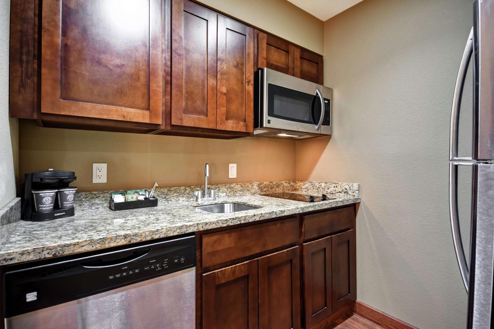 One-Bedroom King Suite Non-Smoking
