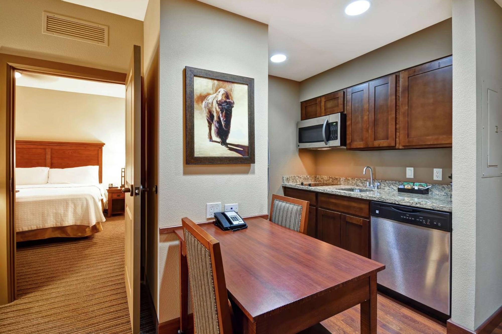 One-Bedroom King Suite Non-Smoking