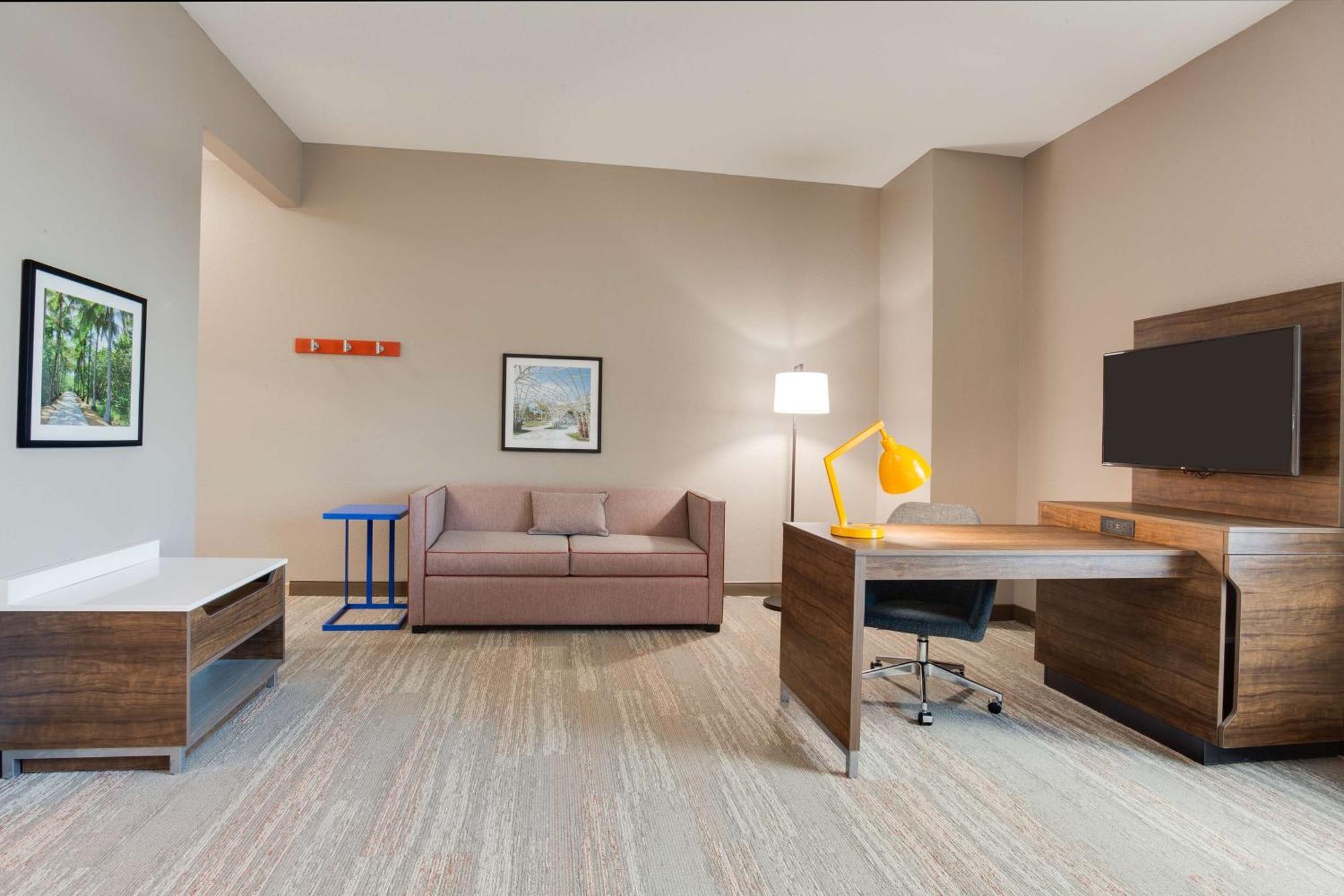 King Studio Suite Non-Smoking