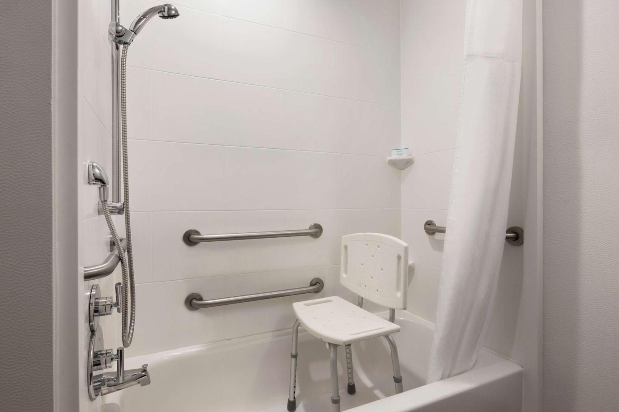 King Room Mobility Access or Non-Smoking