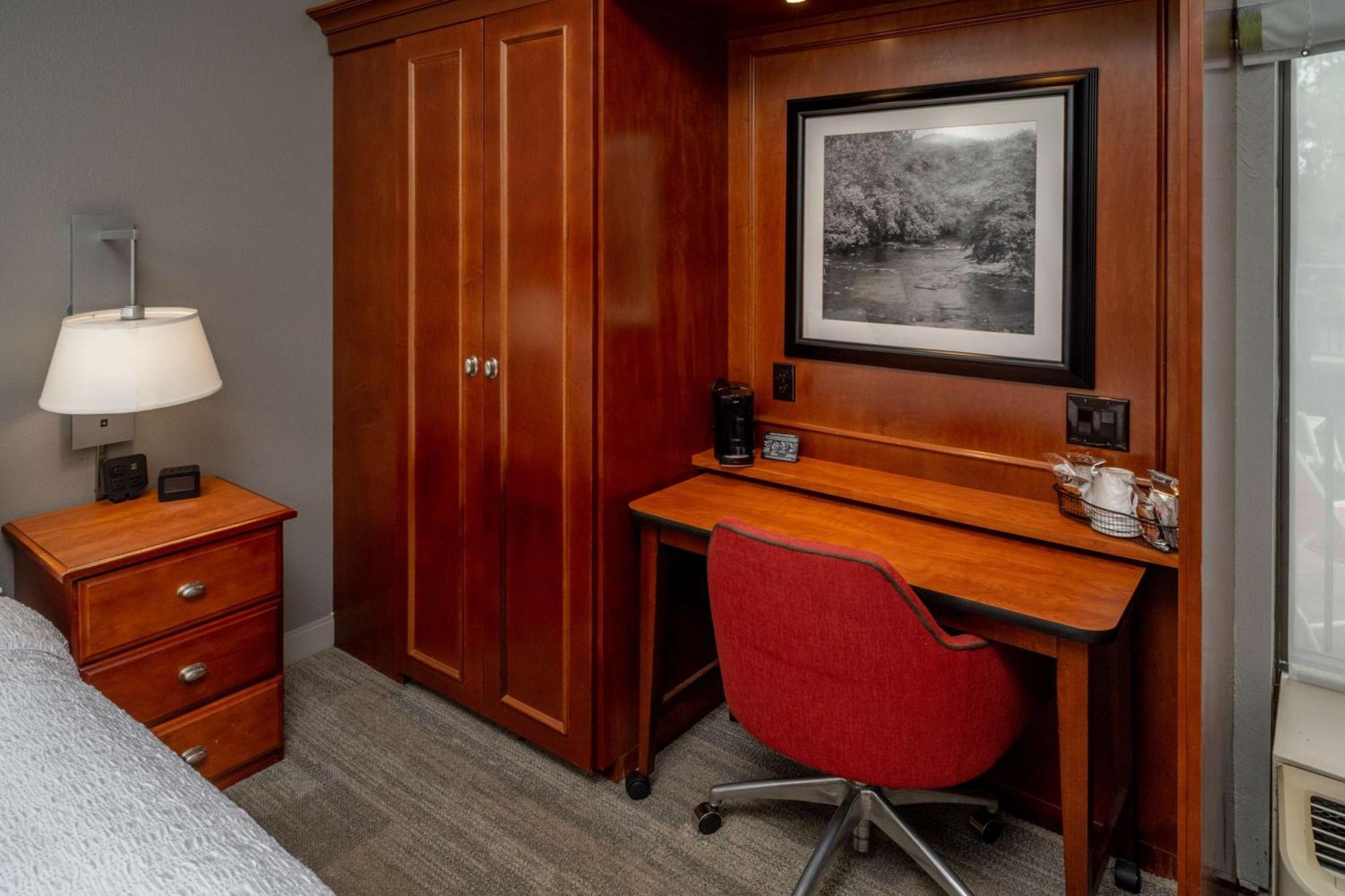 Double Room with Two Double Beds - Non-Smoking