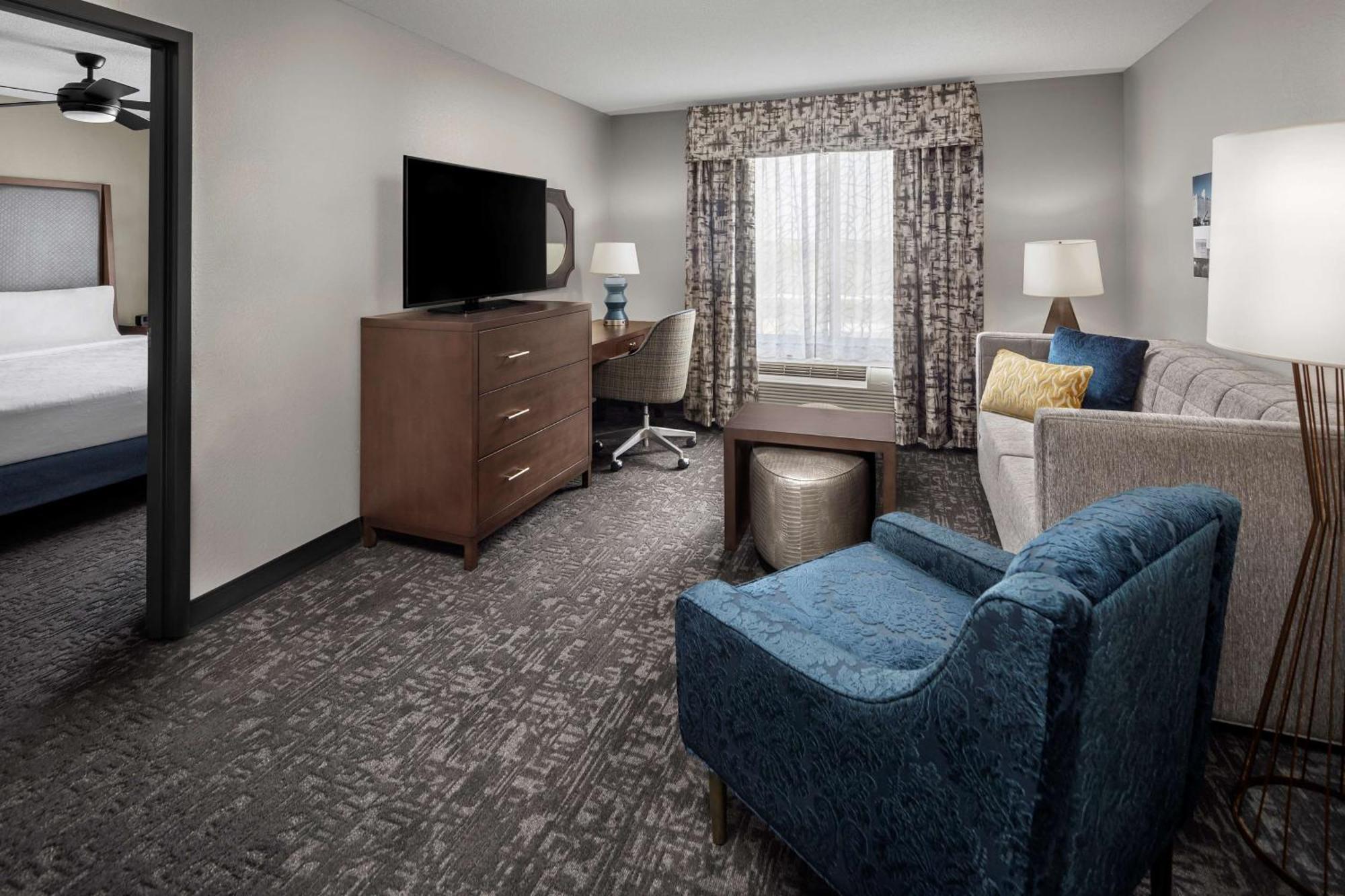 One-Bedroom King Suite Non-Smoking