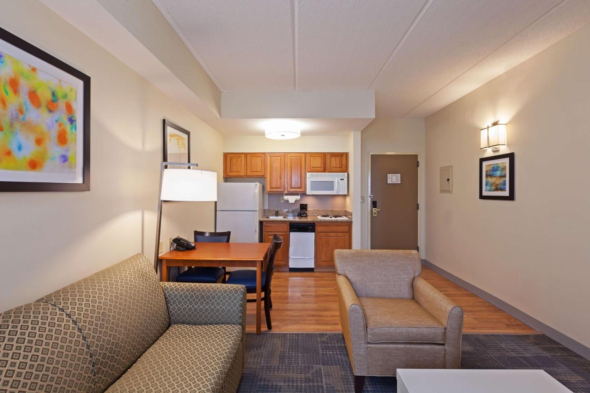 One-Bedroom King Suite Non-Smoking