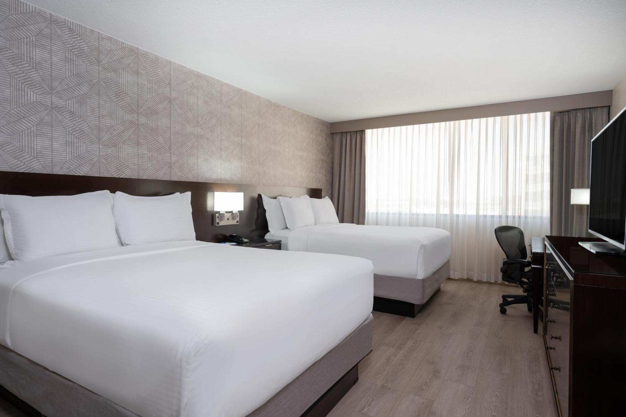 Premier Queen Room Two Queen Beds Non-Smoking