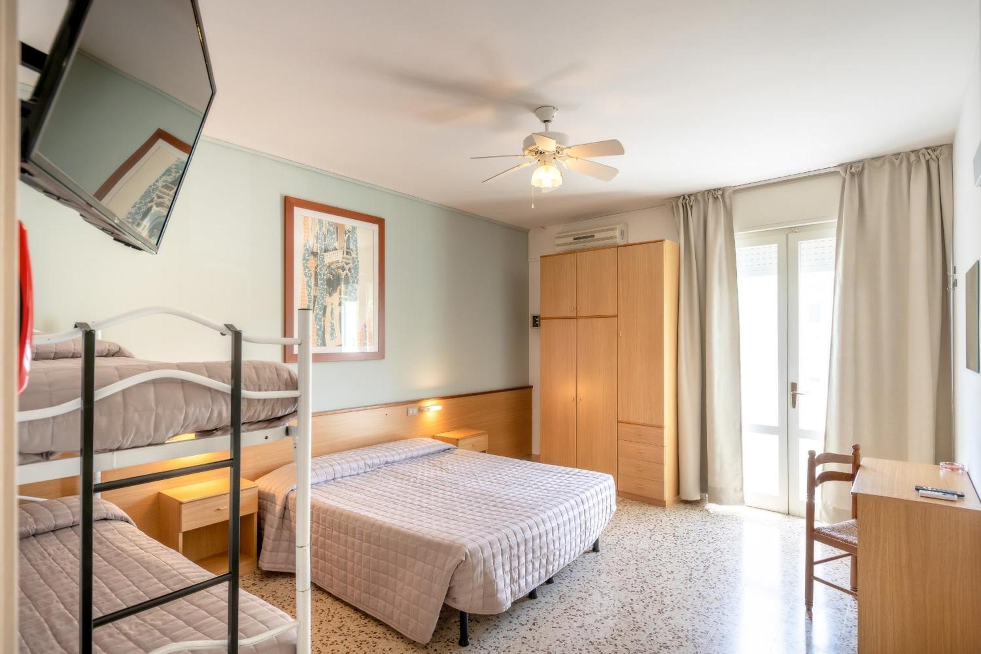 Classic Quadruple Room