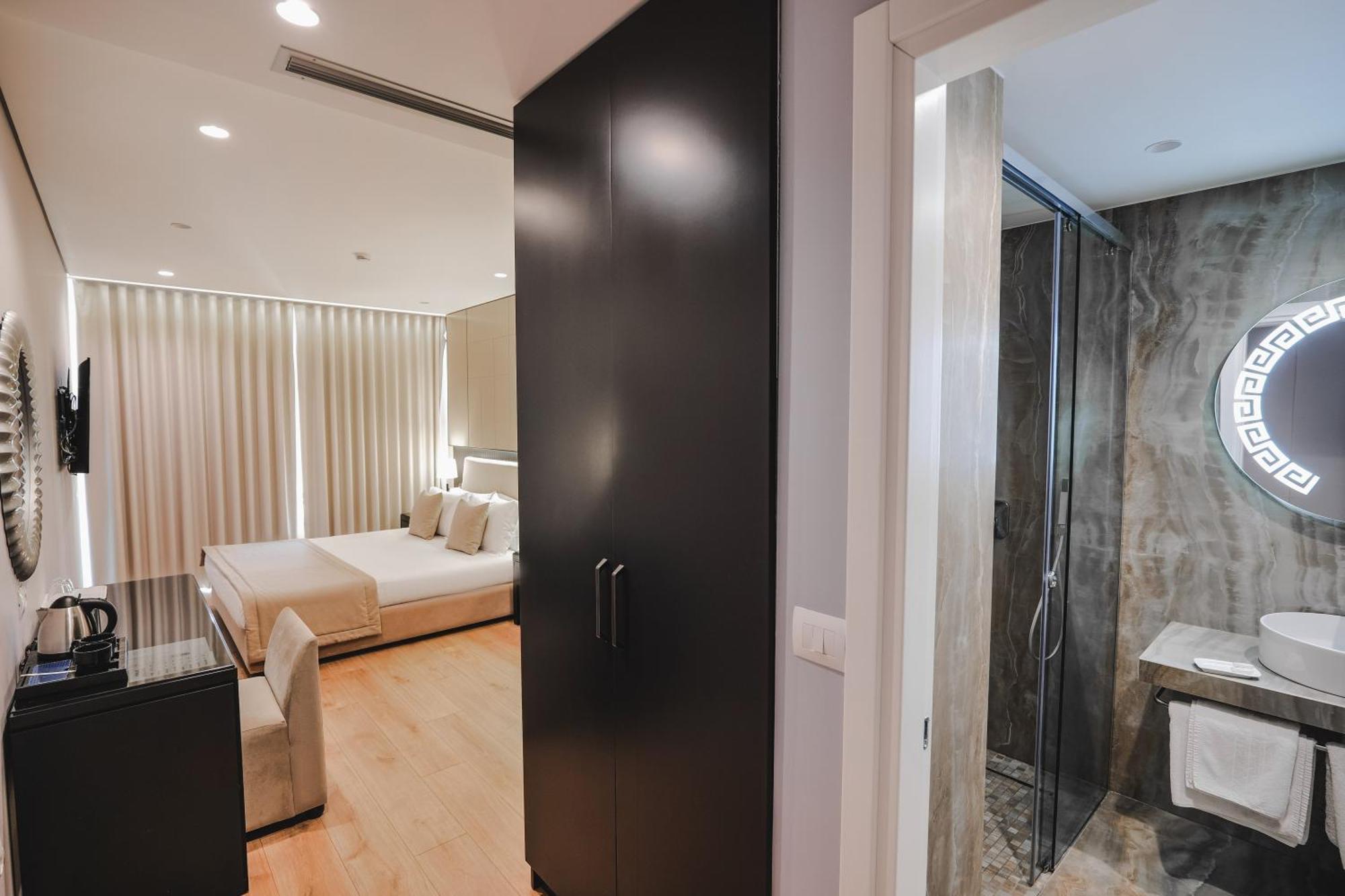 King Suite Sea View