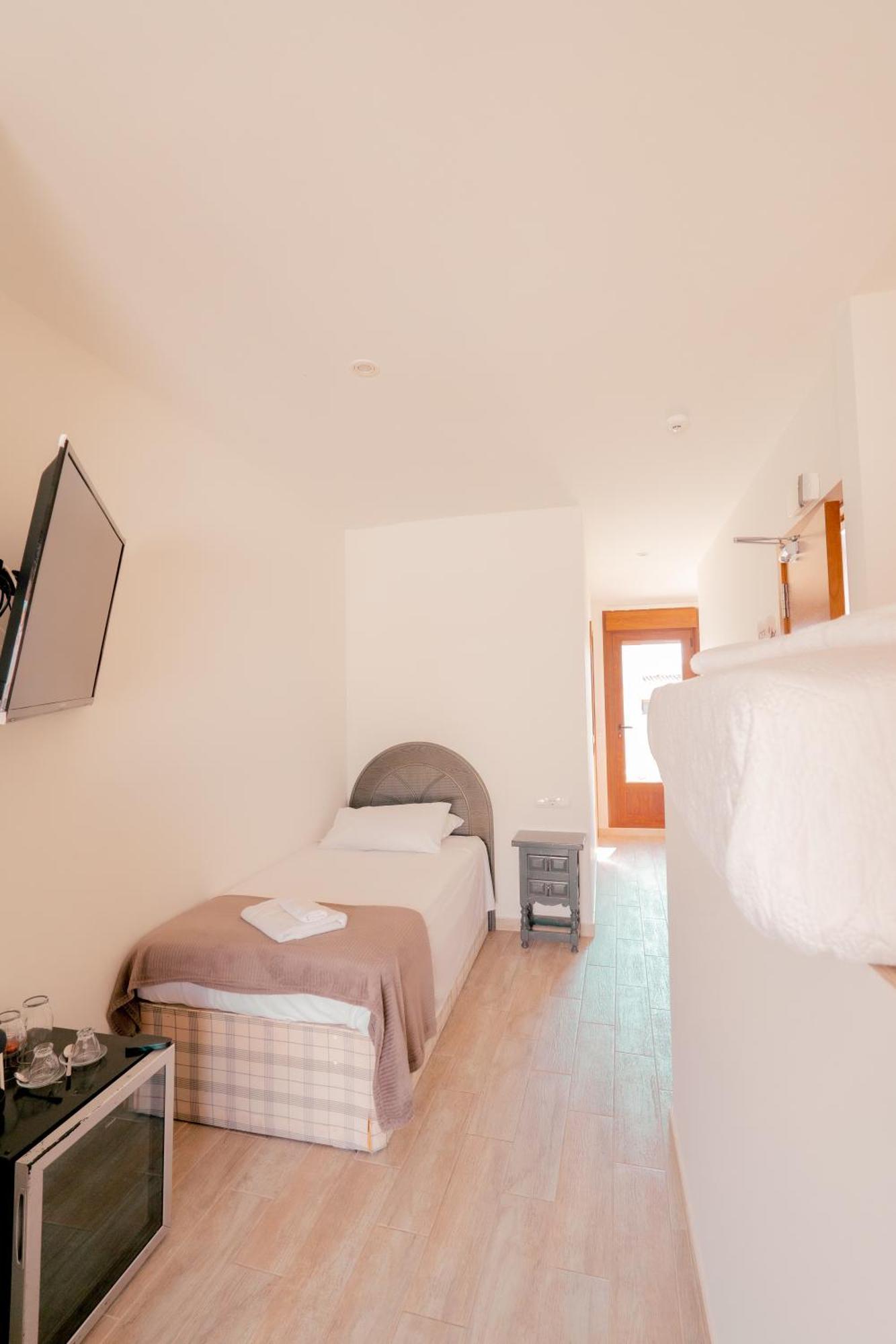 Budget Single Room