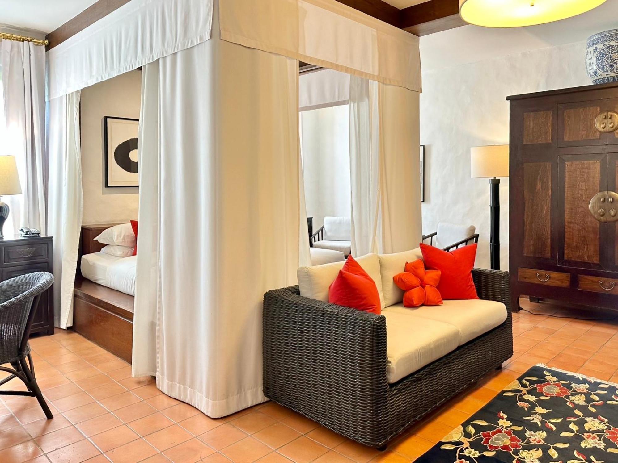 Deluxe Double Room Above 12 Years Old Only