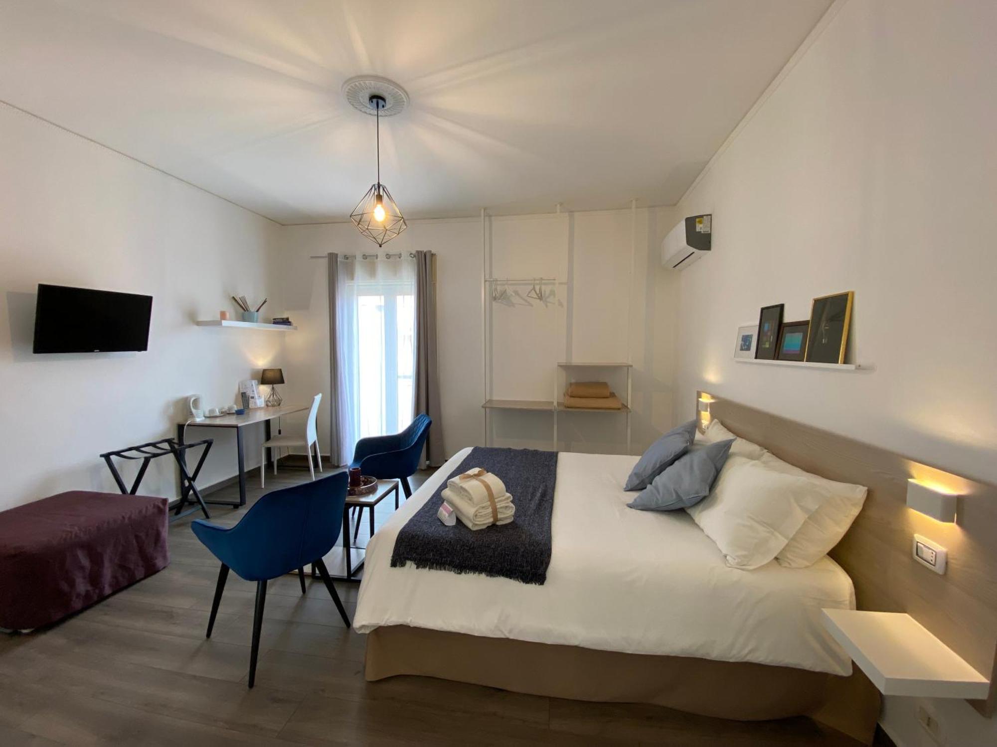 Superior King Room