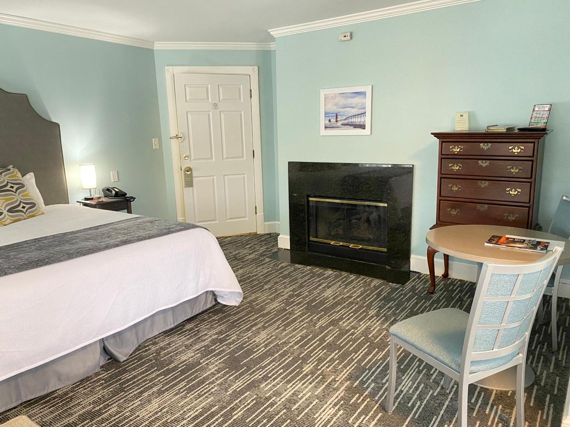 Premium King Room