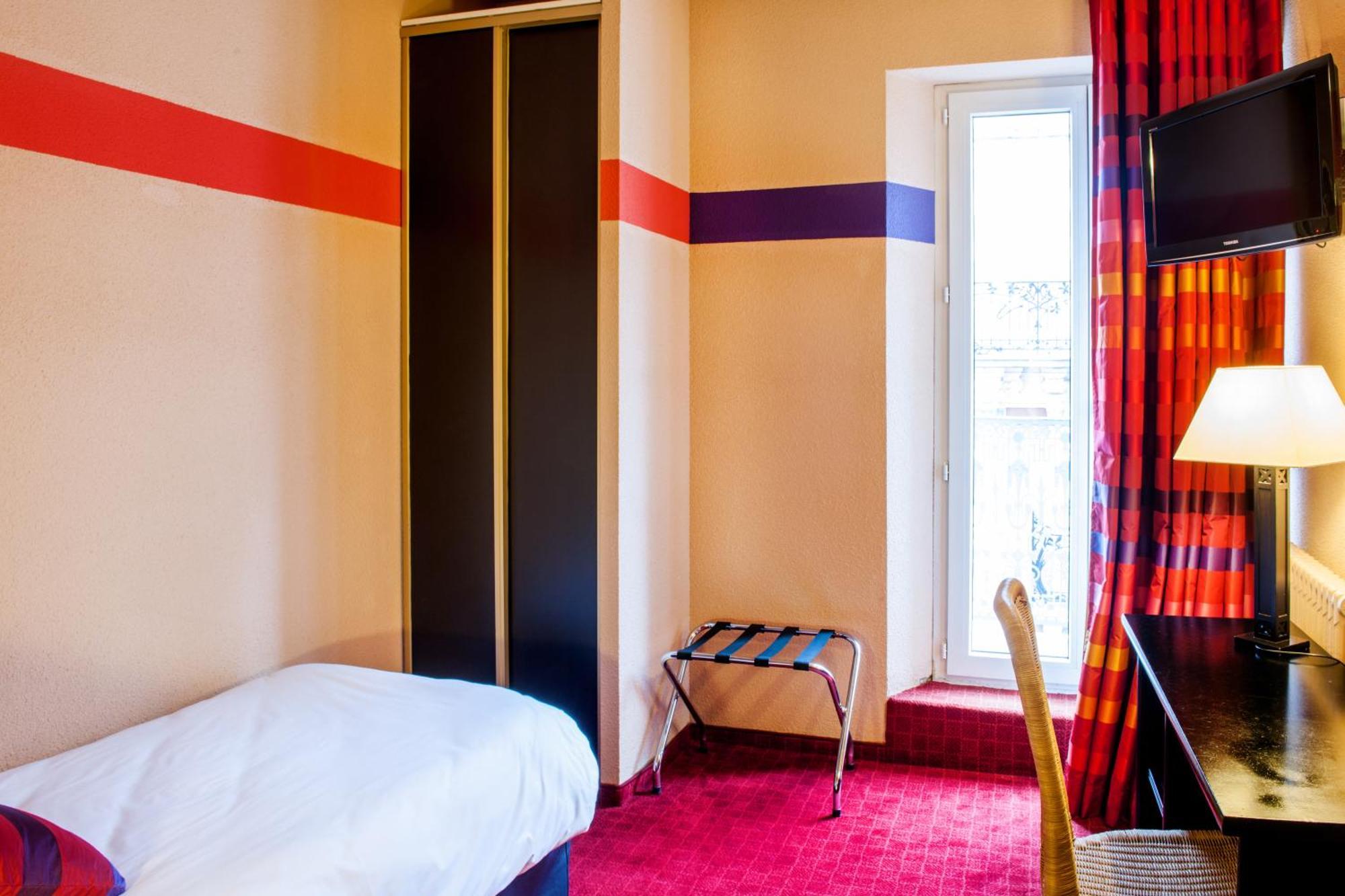 Small Single Room