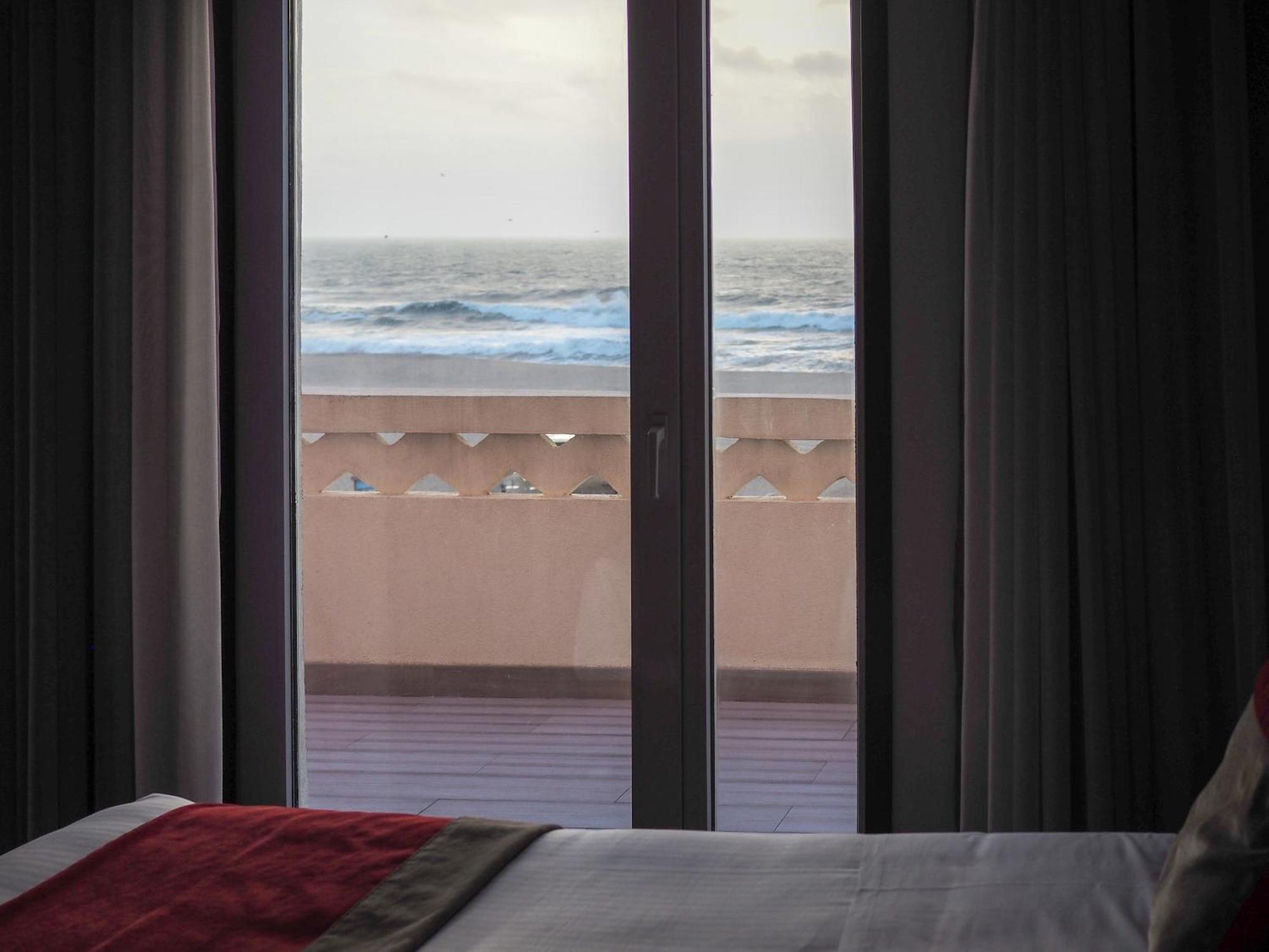 Quarto Duplo Deluxe com Varanda e Vista Mar