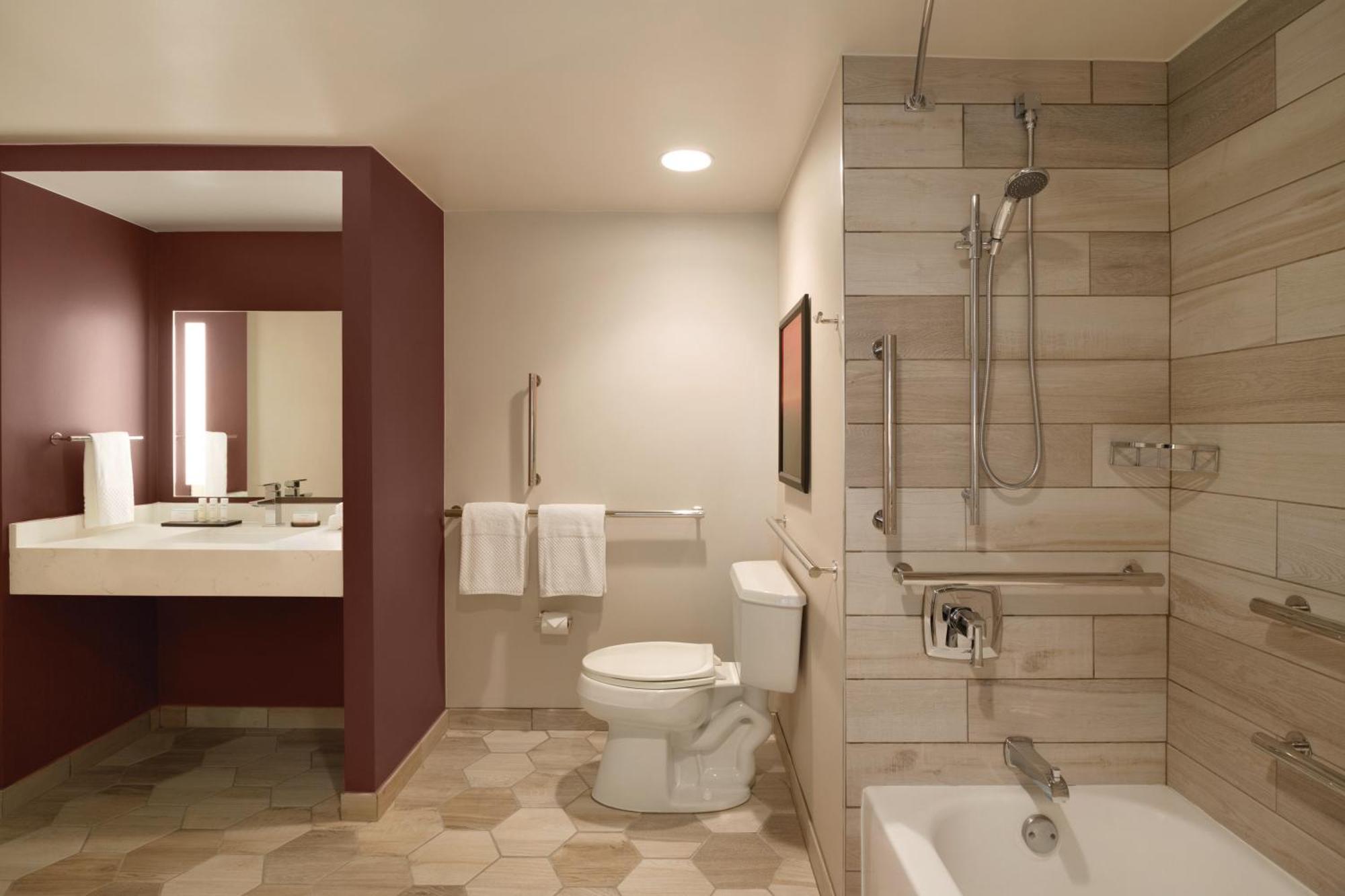 One-Bedroom King Suite Mobility Accessible