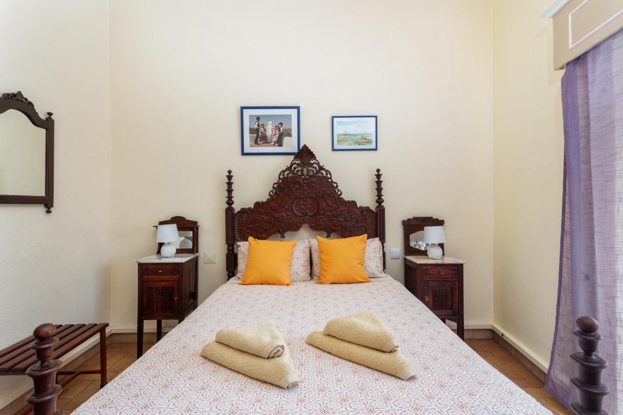 Double Room Shared Toilet