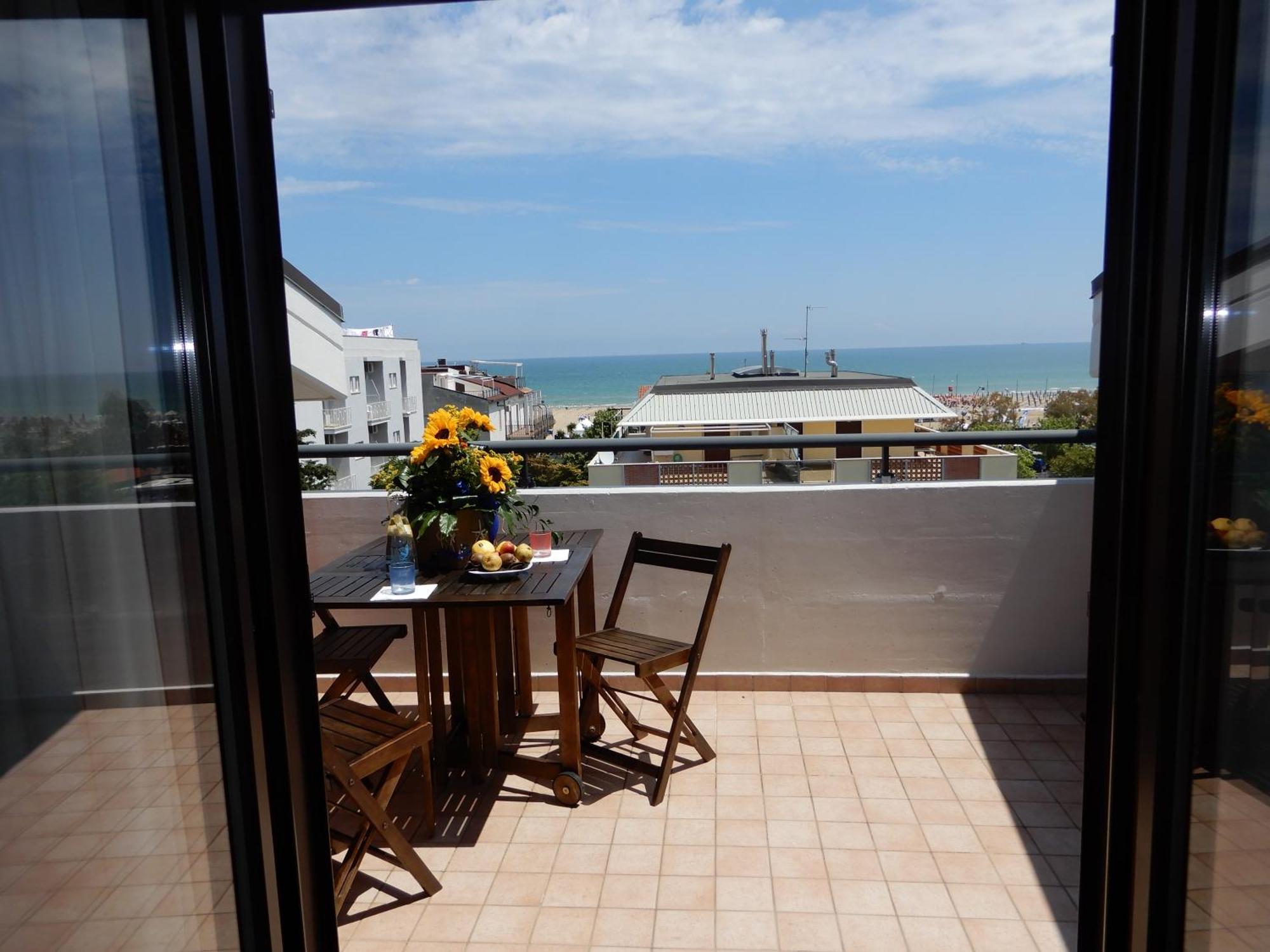 Studio Apartment Sea View