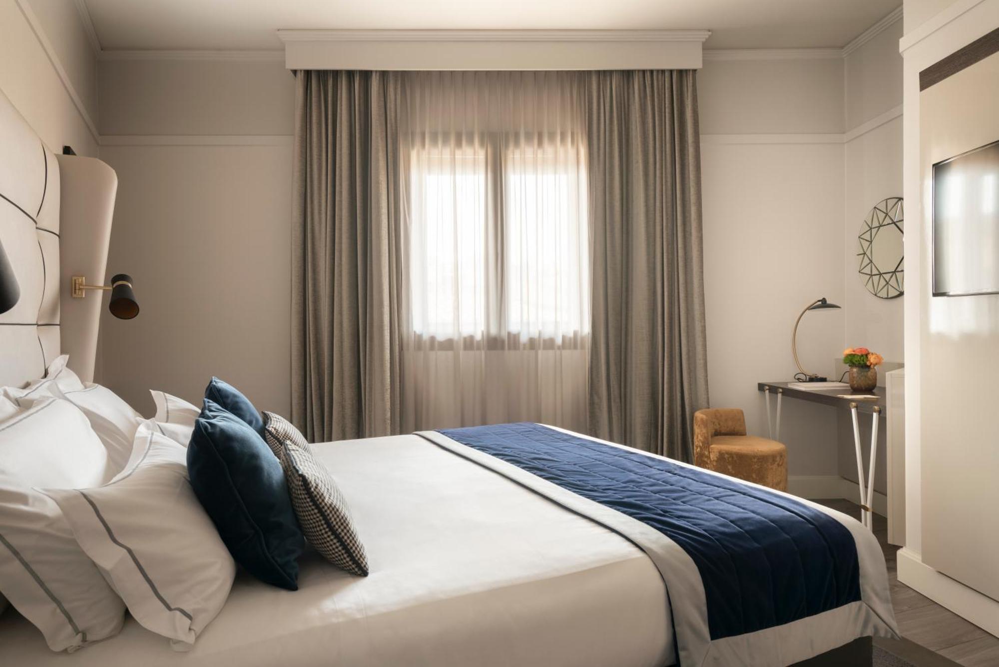 Superior Queen Room