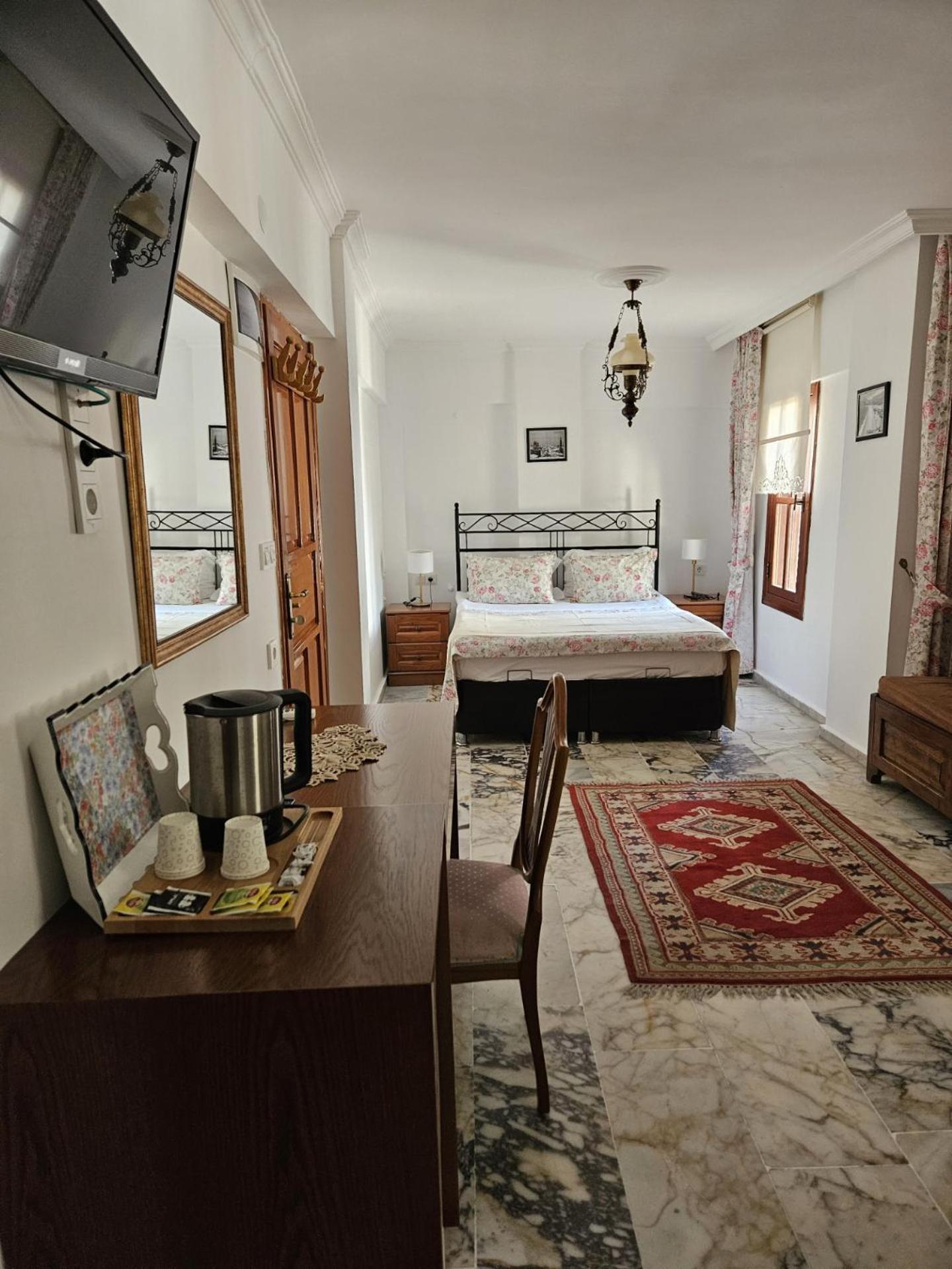 Large Double Room