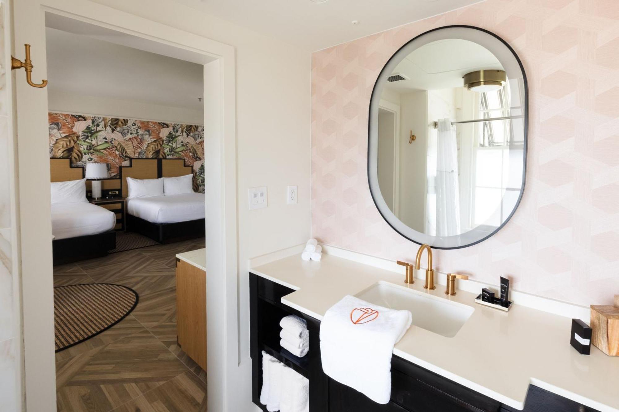 Queen Room Two Queen Beds