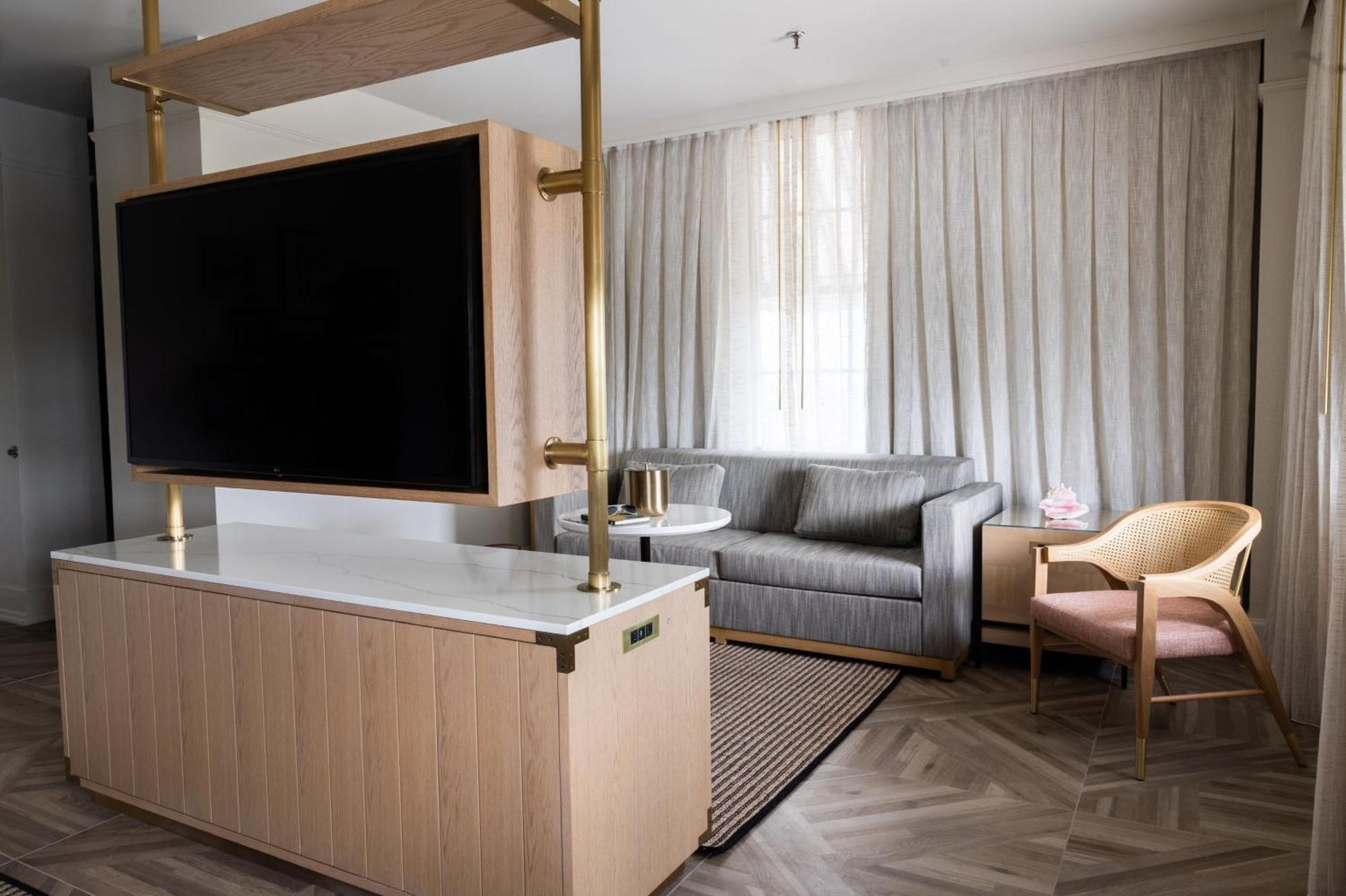 Junior King Suite Sofa Bed