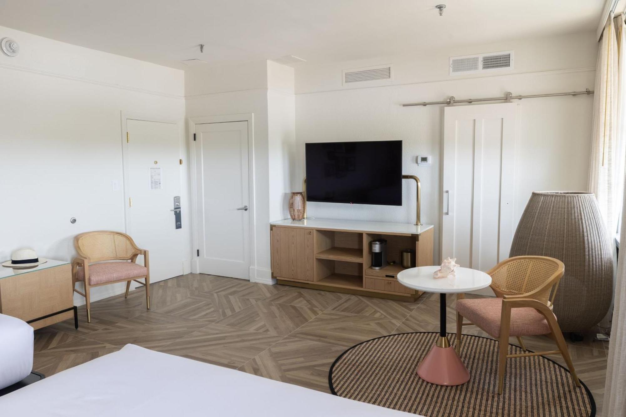 Queen Room Two Queen Beds