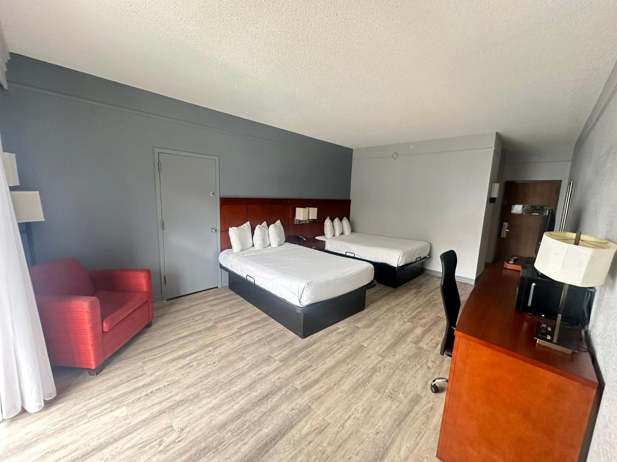 Double Room Two Double Beds Non-Smoking