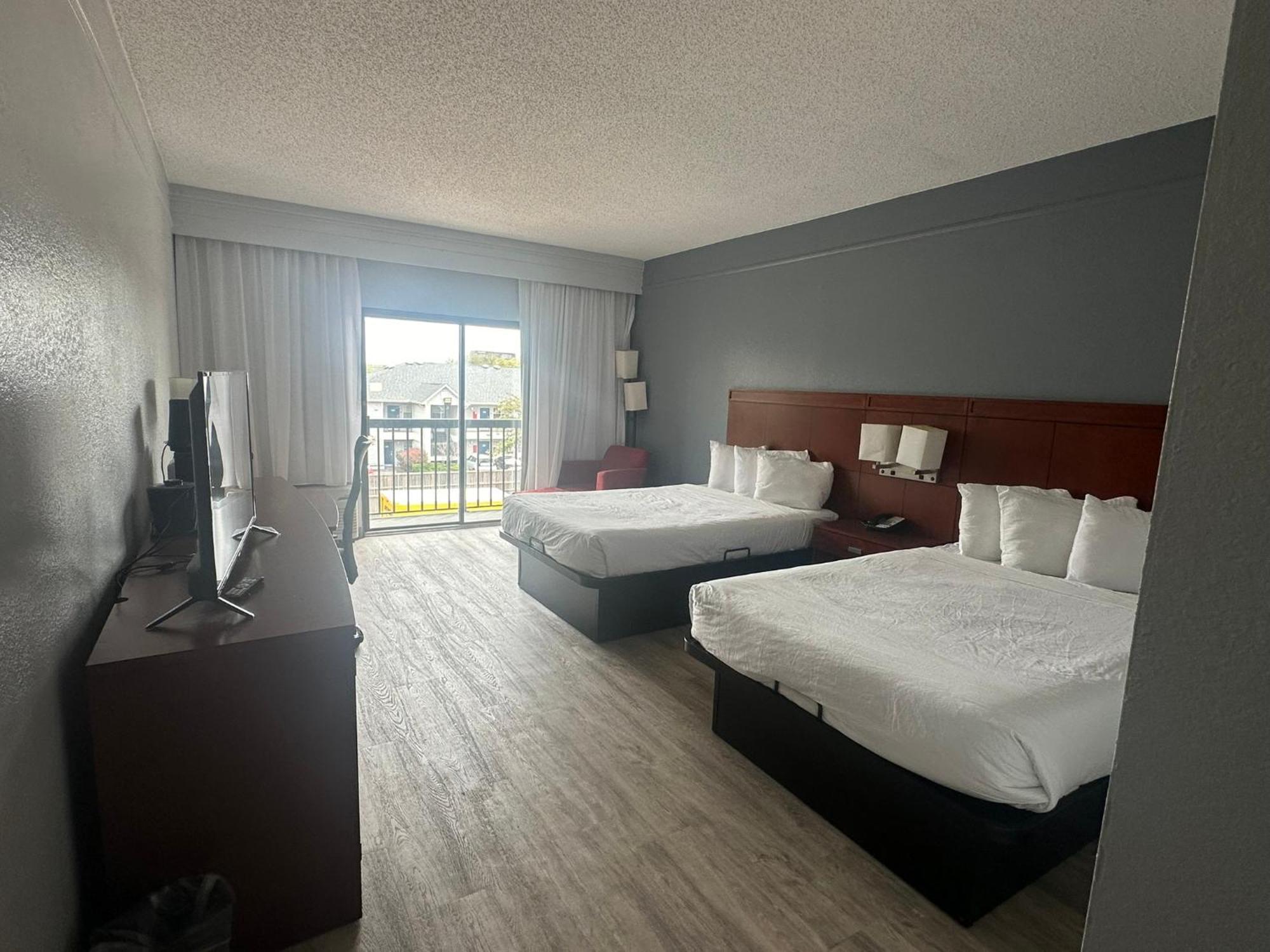 Double Room Two Double Beds Non-Smoking