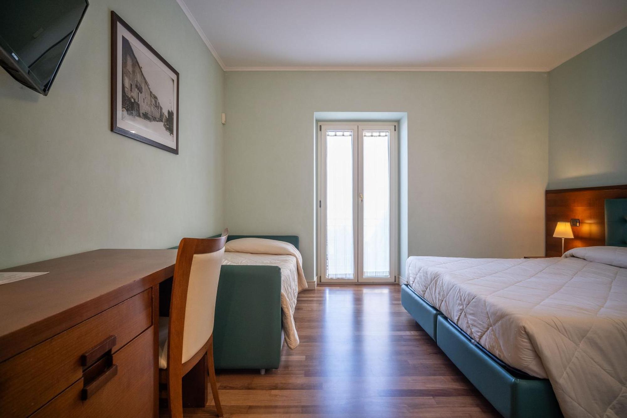 Classic Triple Room