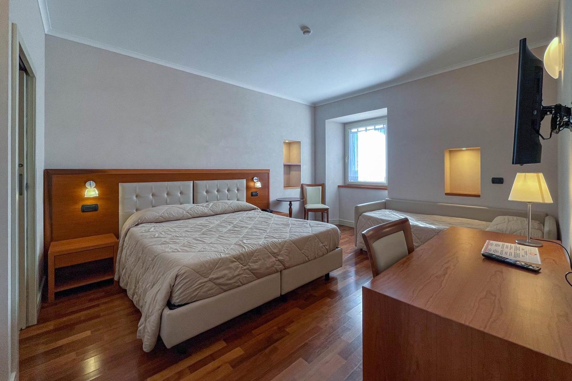 Classic Triple Room