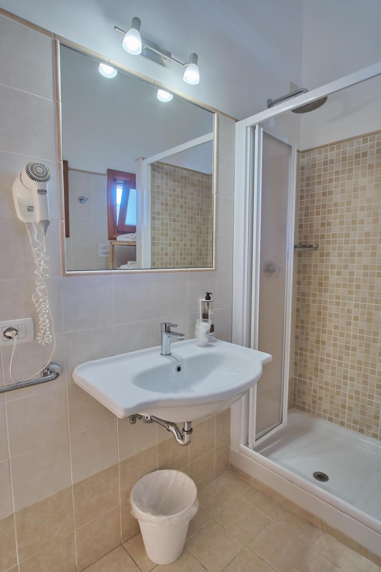 Comfort Triple Room