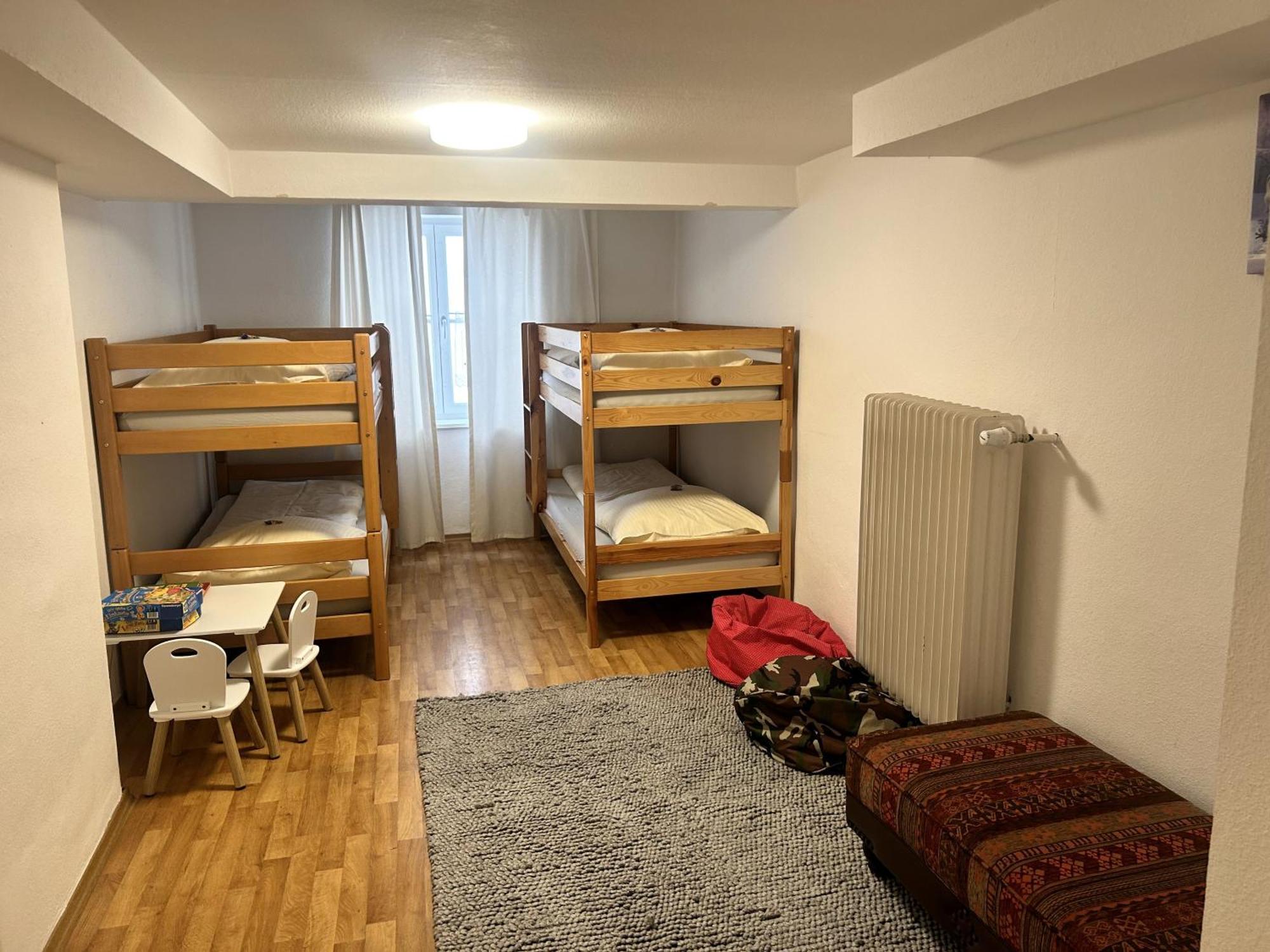 Familienzimmer mit Badewanne