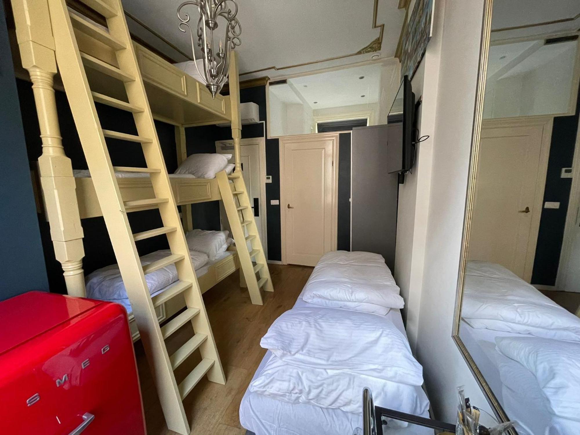 Family Room with Private Bathroom,1563339958:JPEG