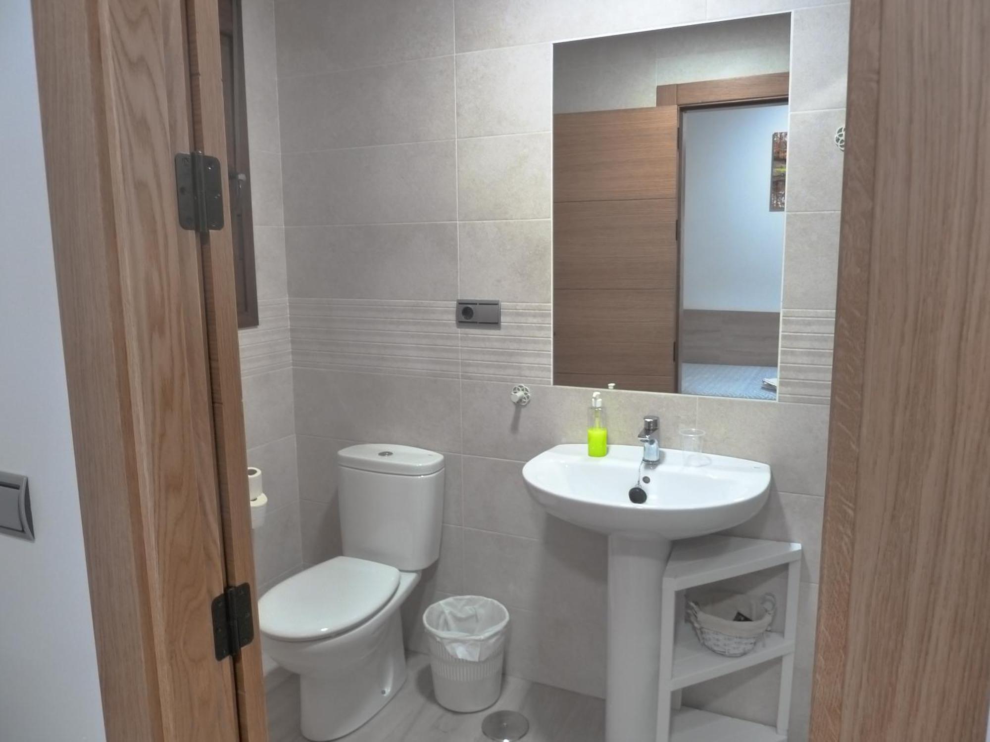 Single Room,1563483364:JPEG