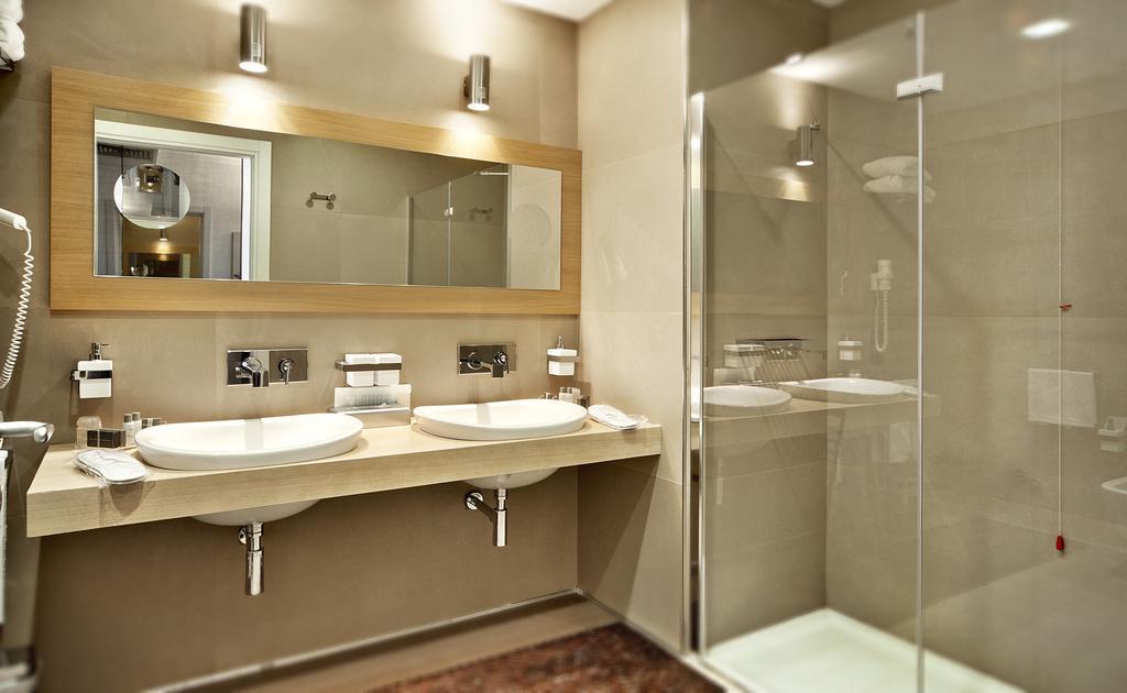 Superior Junior Suite