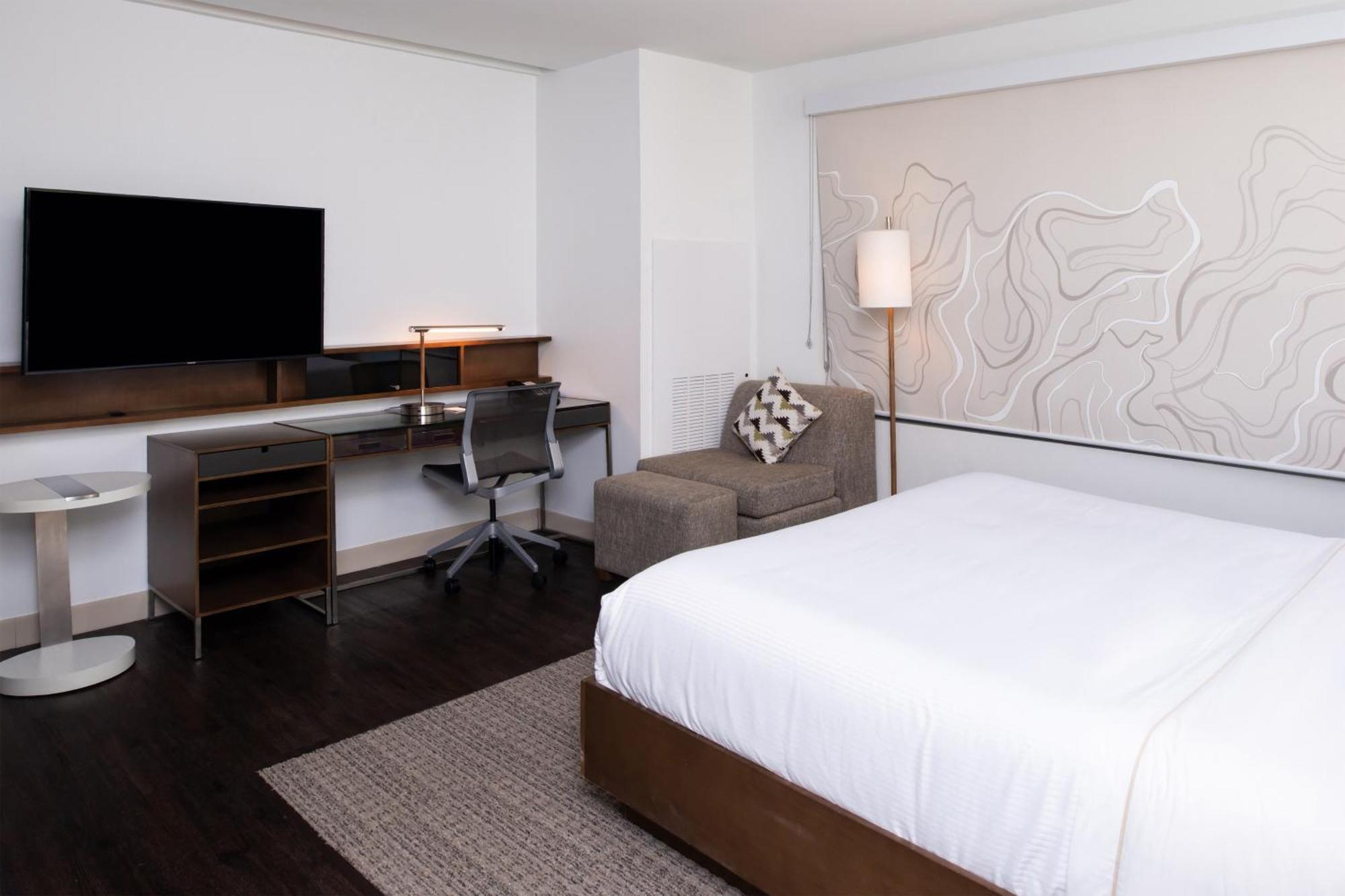 Guest Room 1 King