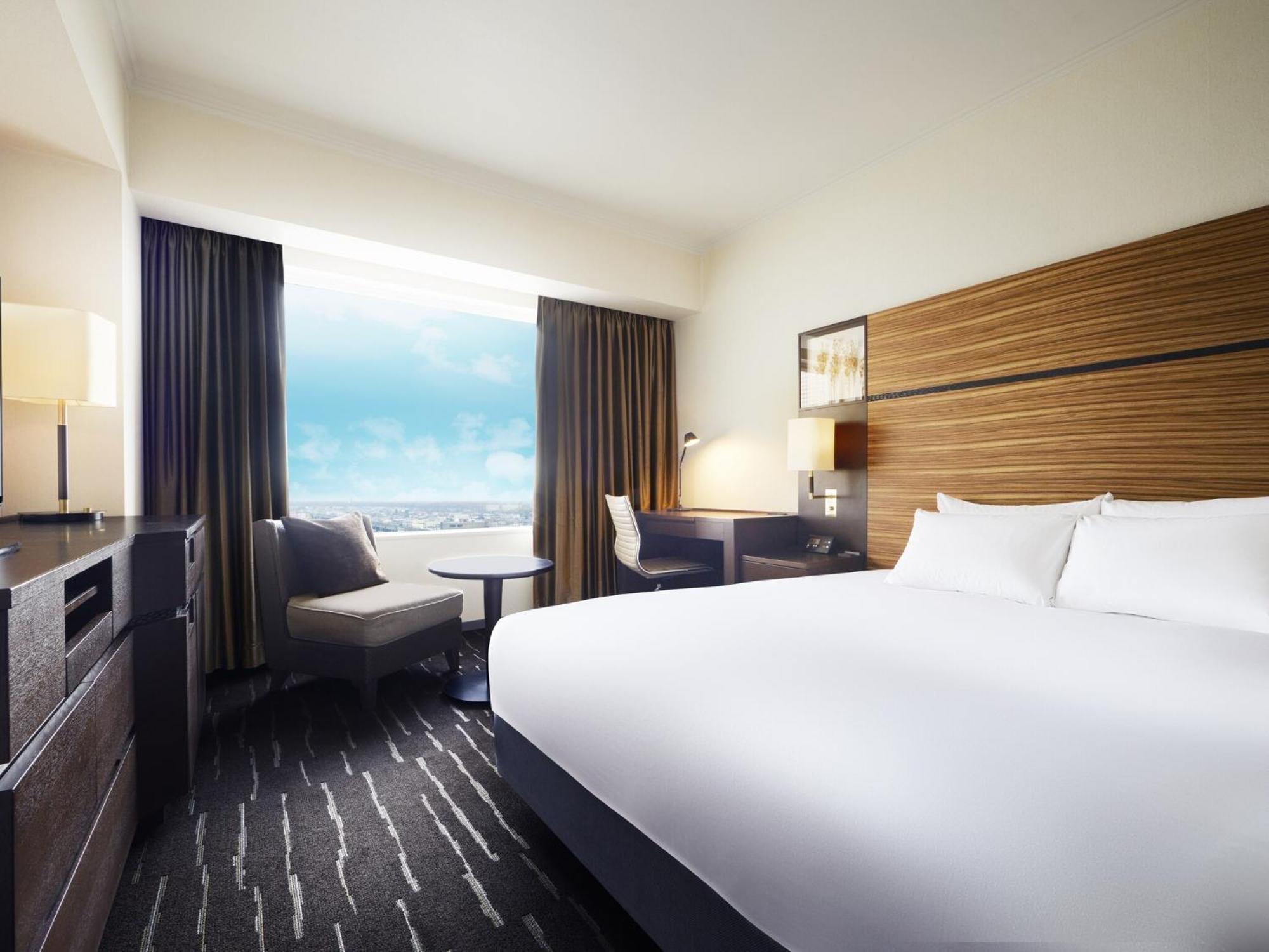 Standard Queen Room High Floor