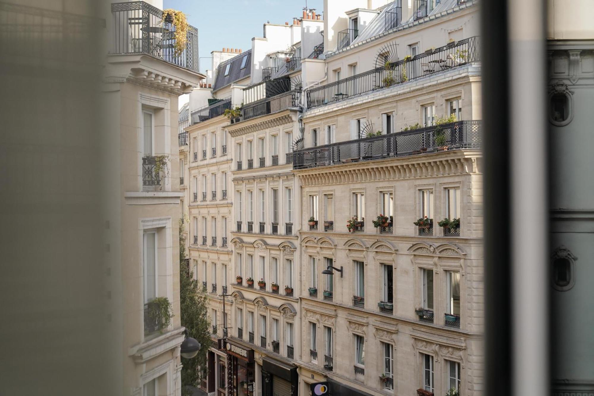 The Signature Extra City View