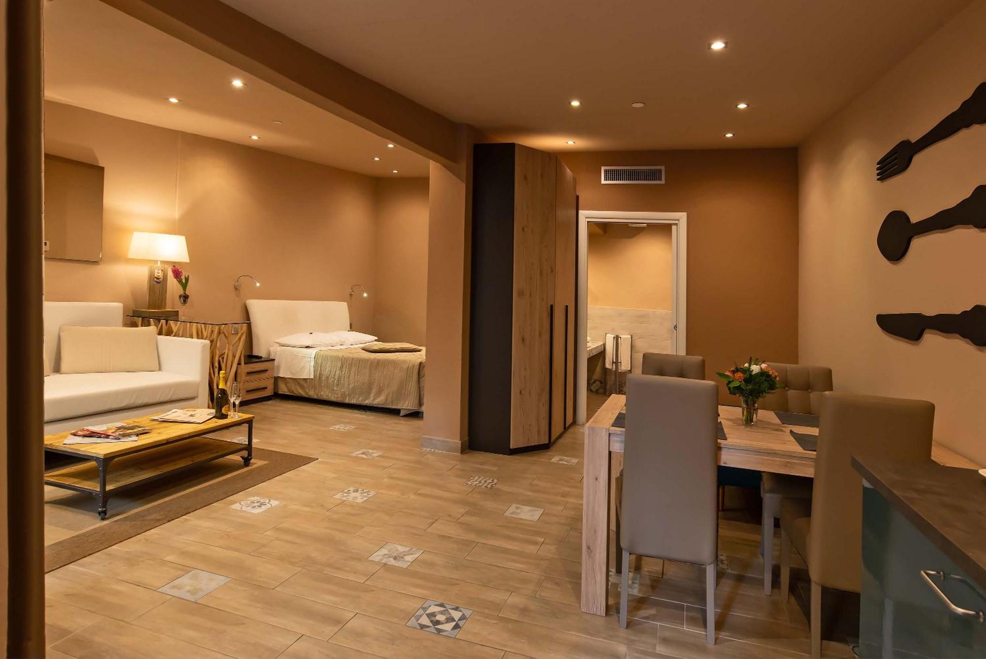 Deluxe Apartment