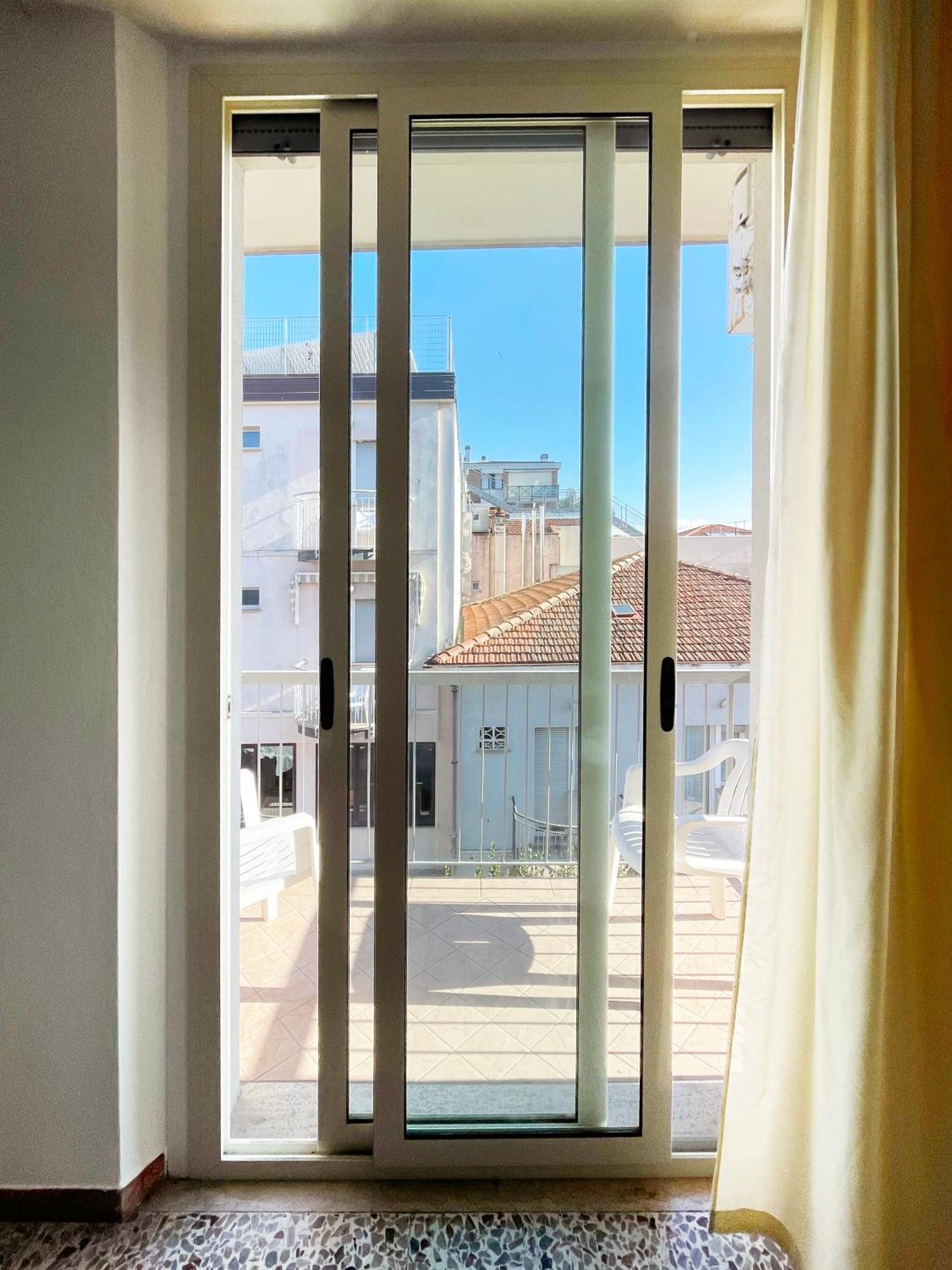 Standard Double or Twin Room Balcony