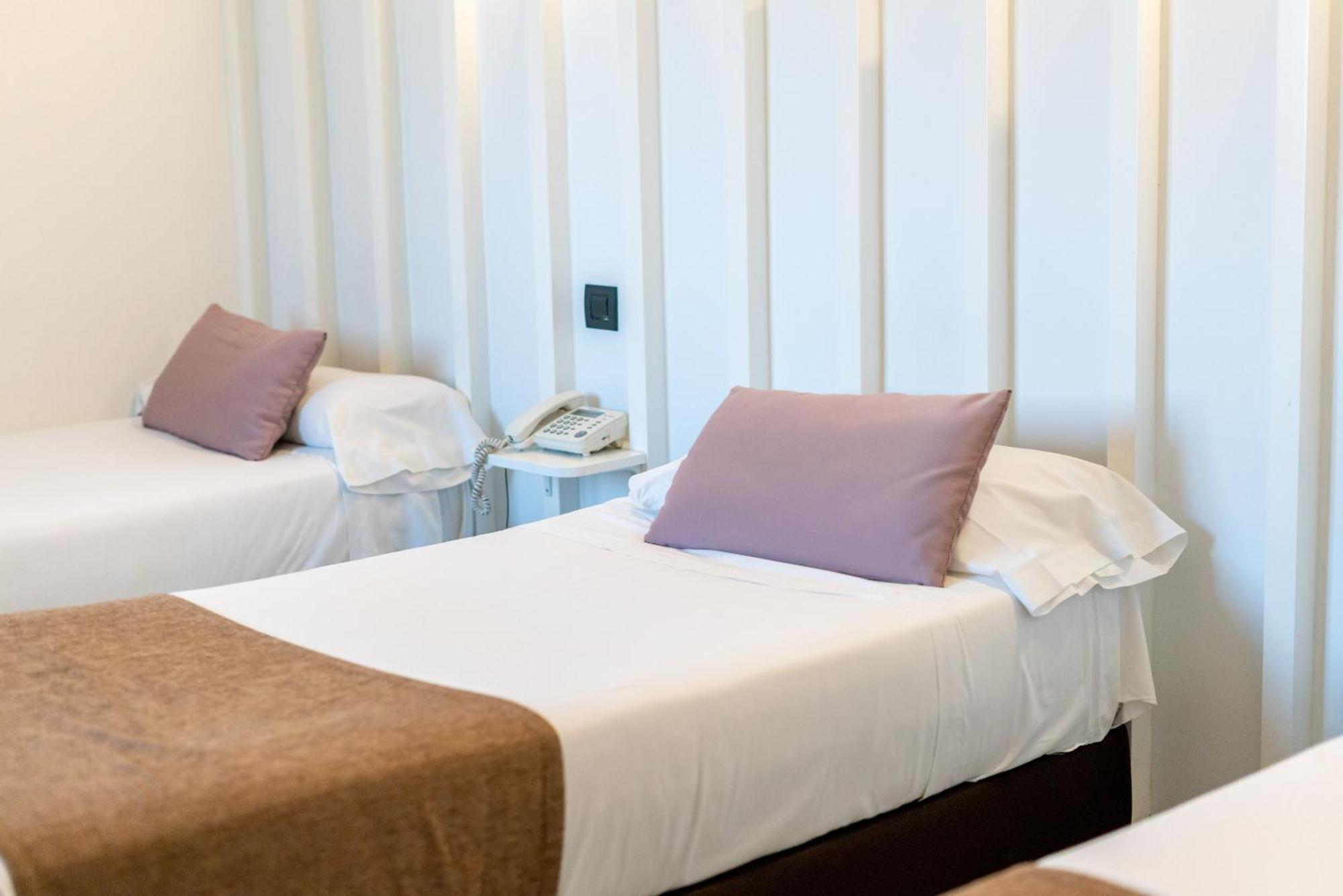 Basic Triple Room