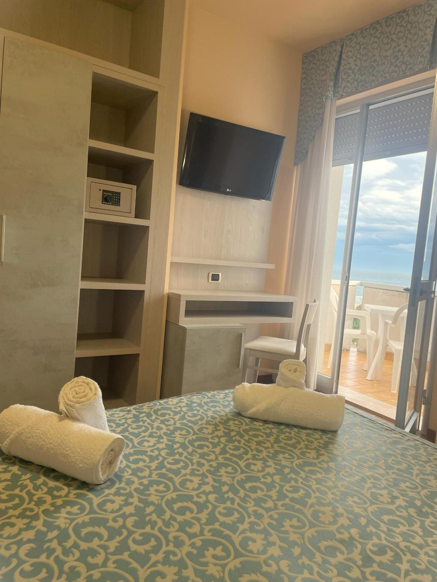 Double Room Balcony Sea View