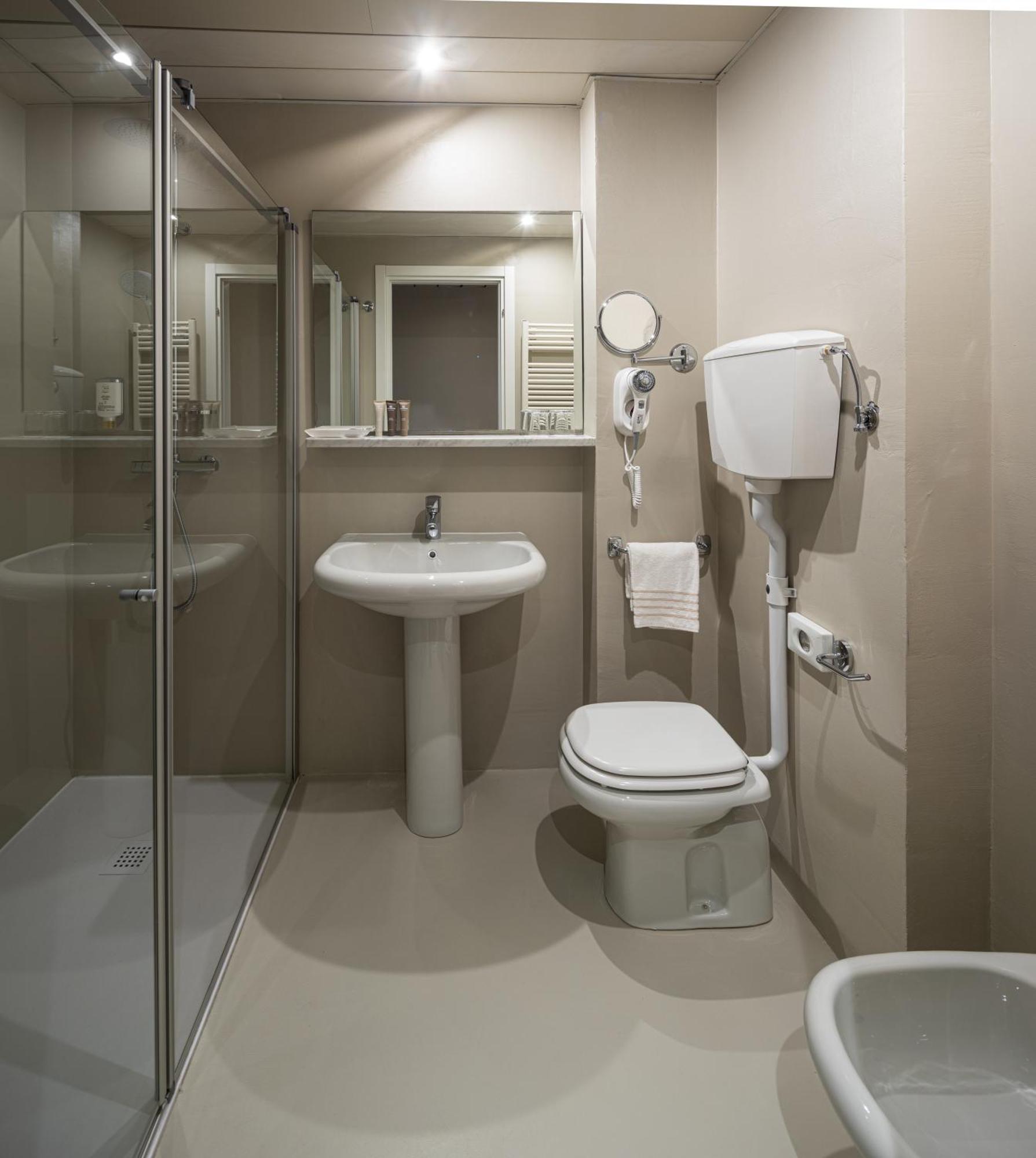 Comfort Twin or Double Room