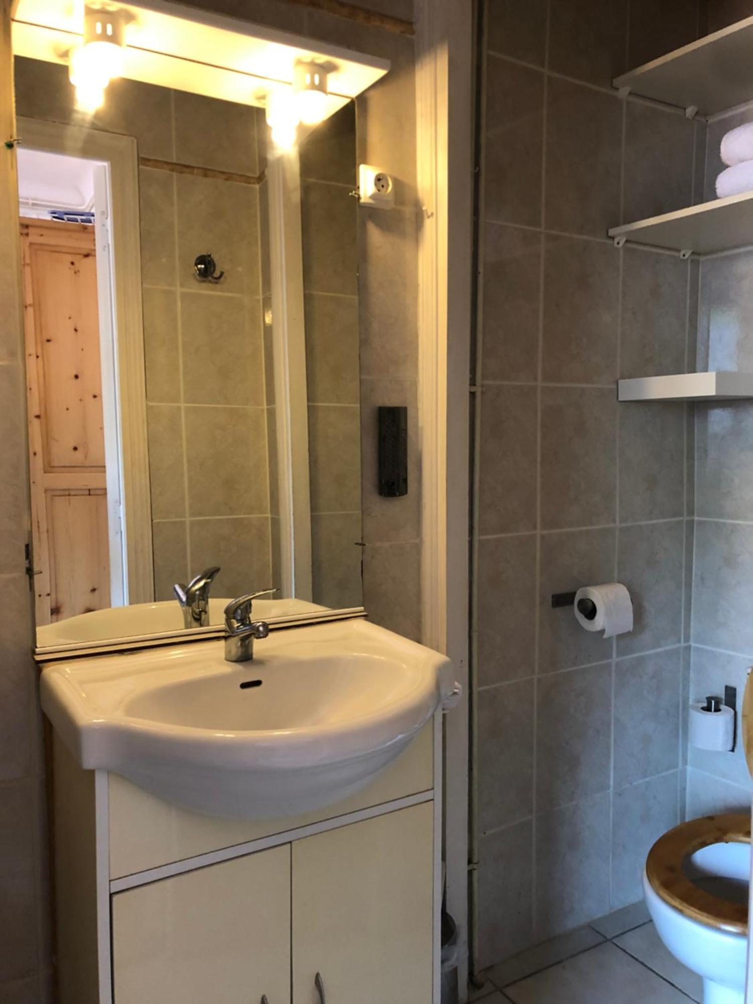 Studio Apartment