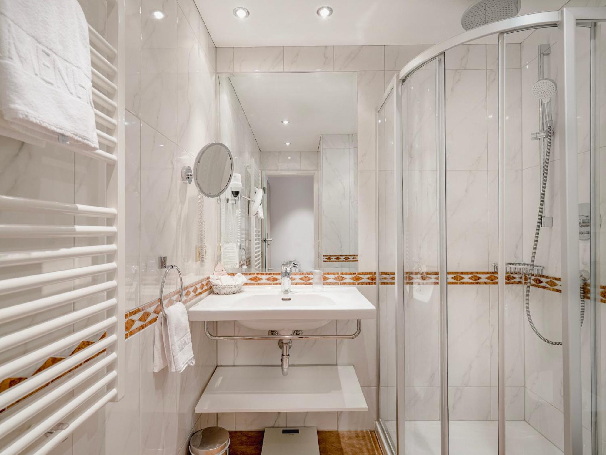 Single Room access to Alpentherme