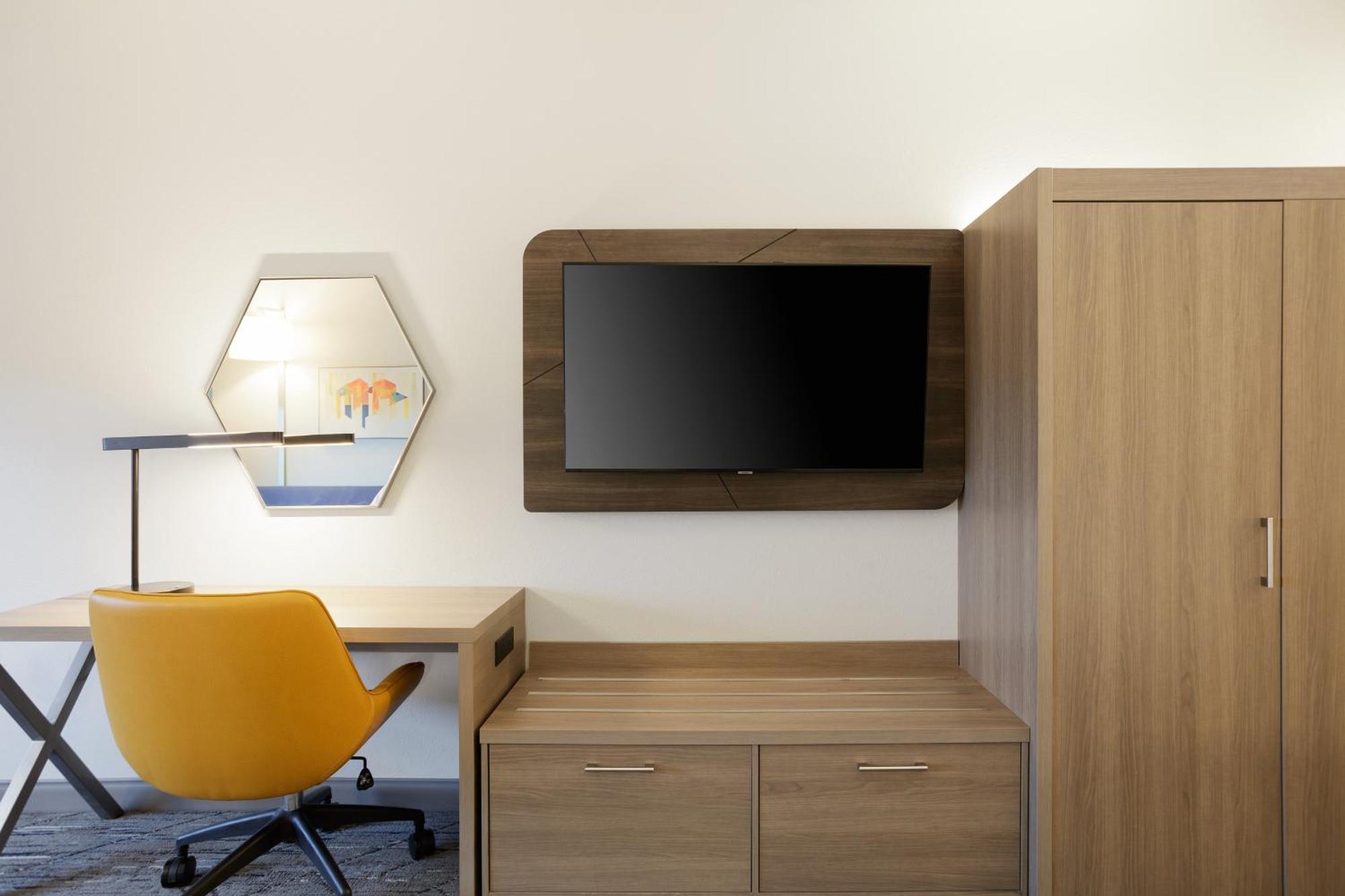 Standard King Room