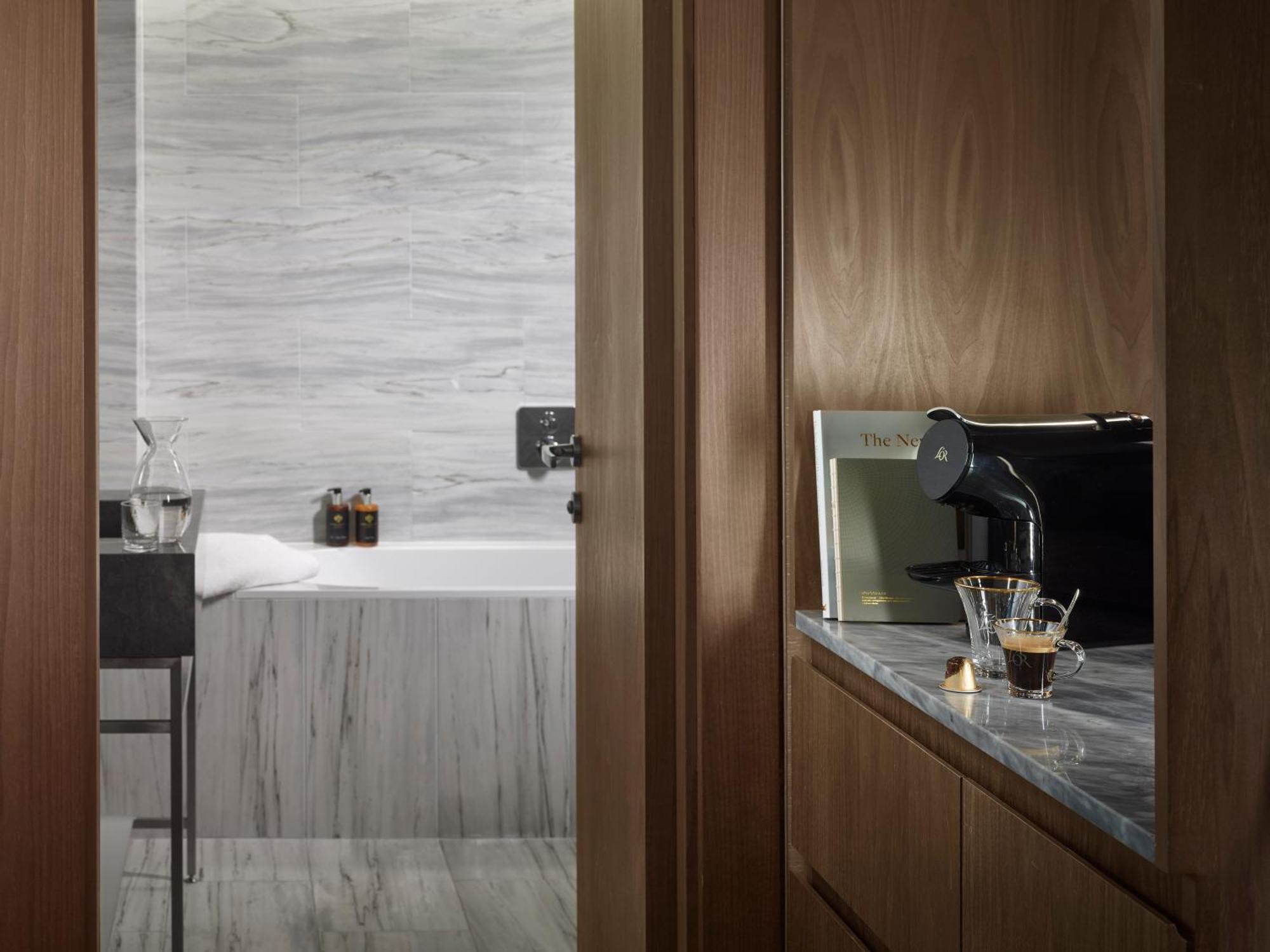 Superior King Room Lounge Wellness Access