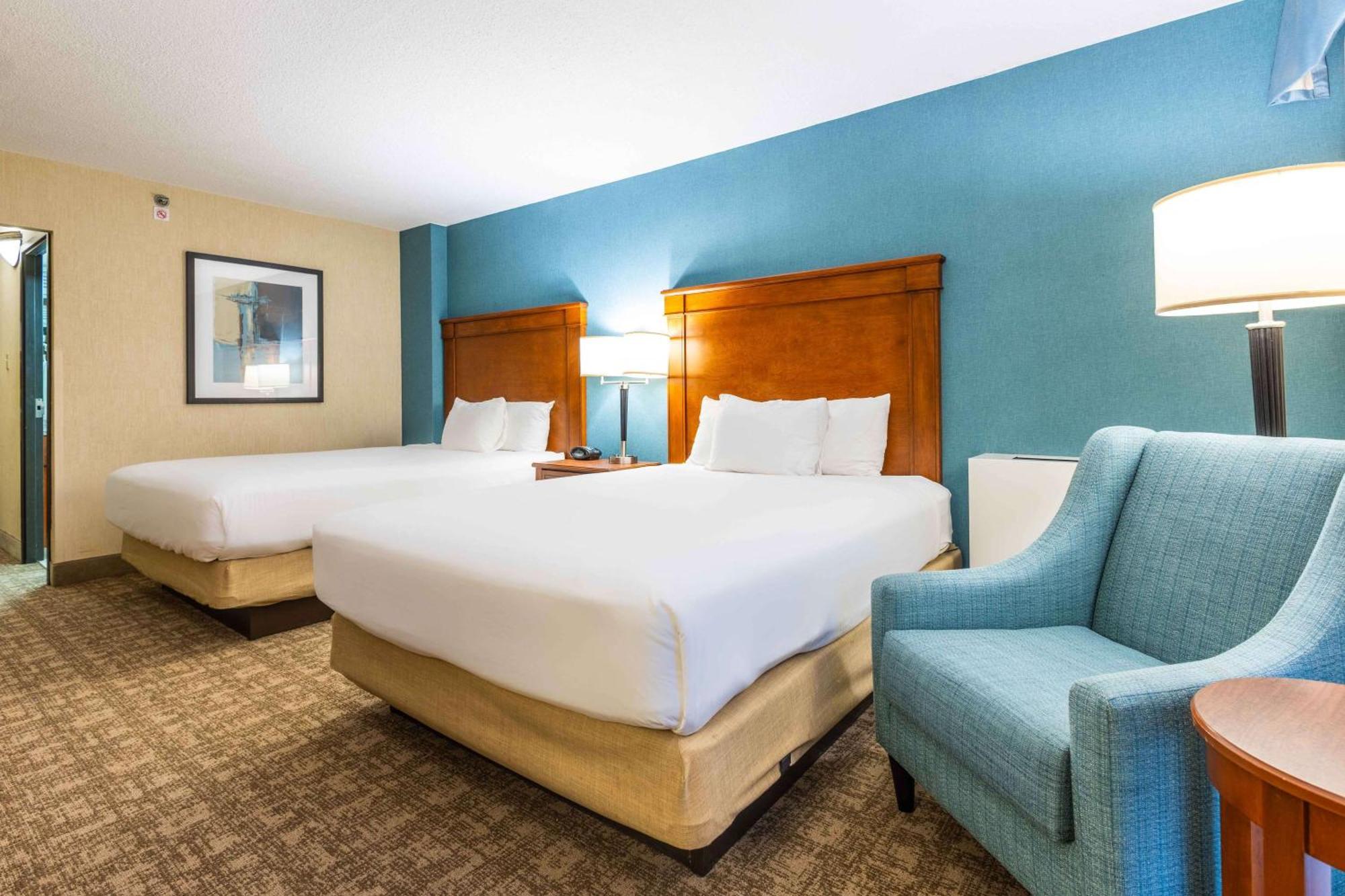 Deluxe Queen Room Two Queen Beds Non-Smoking