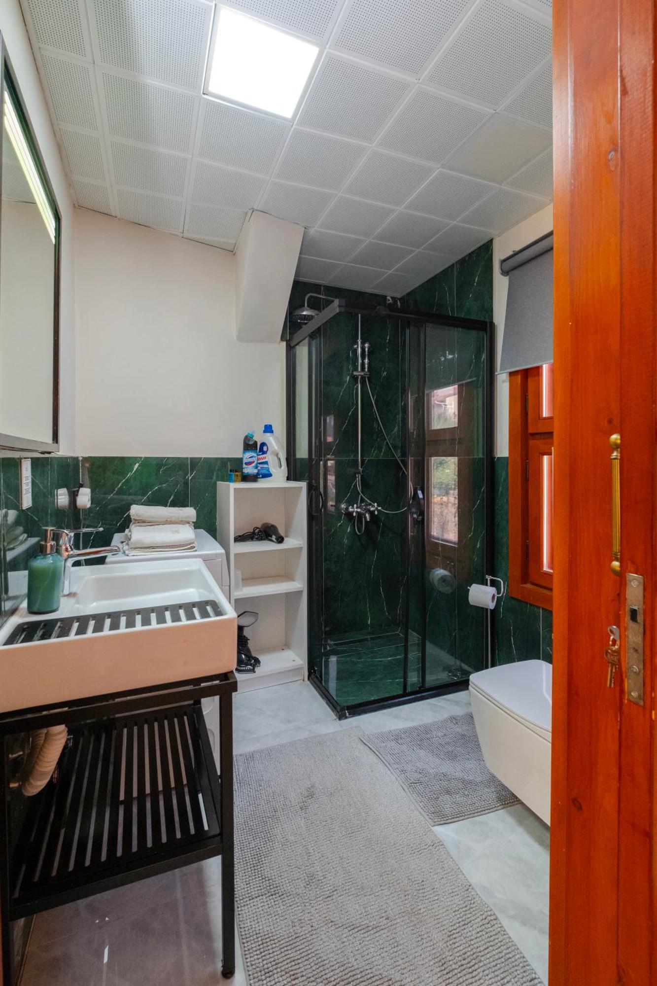 Deluxe Suite Spa Bath