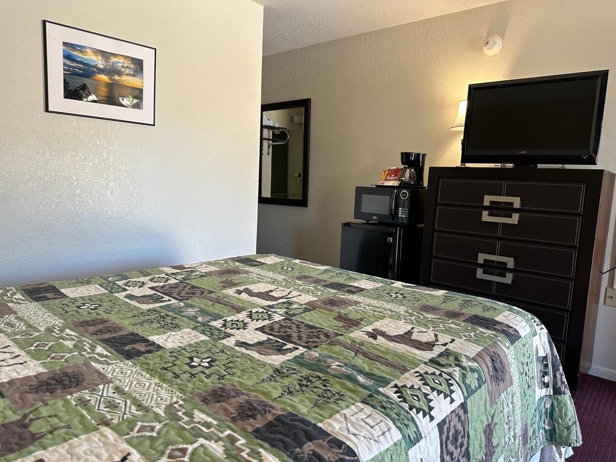 Queen Room